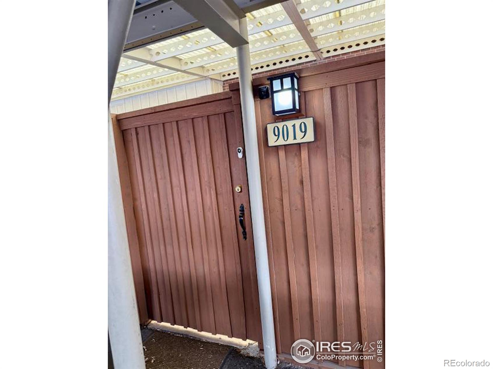 MLS Image #21 for 9019 e oxford drive,denver, Colorado