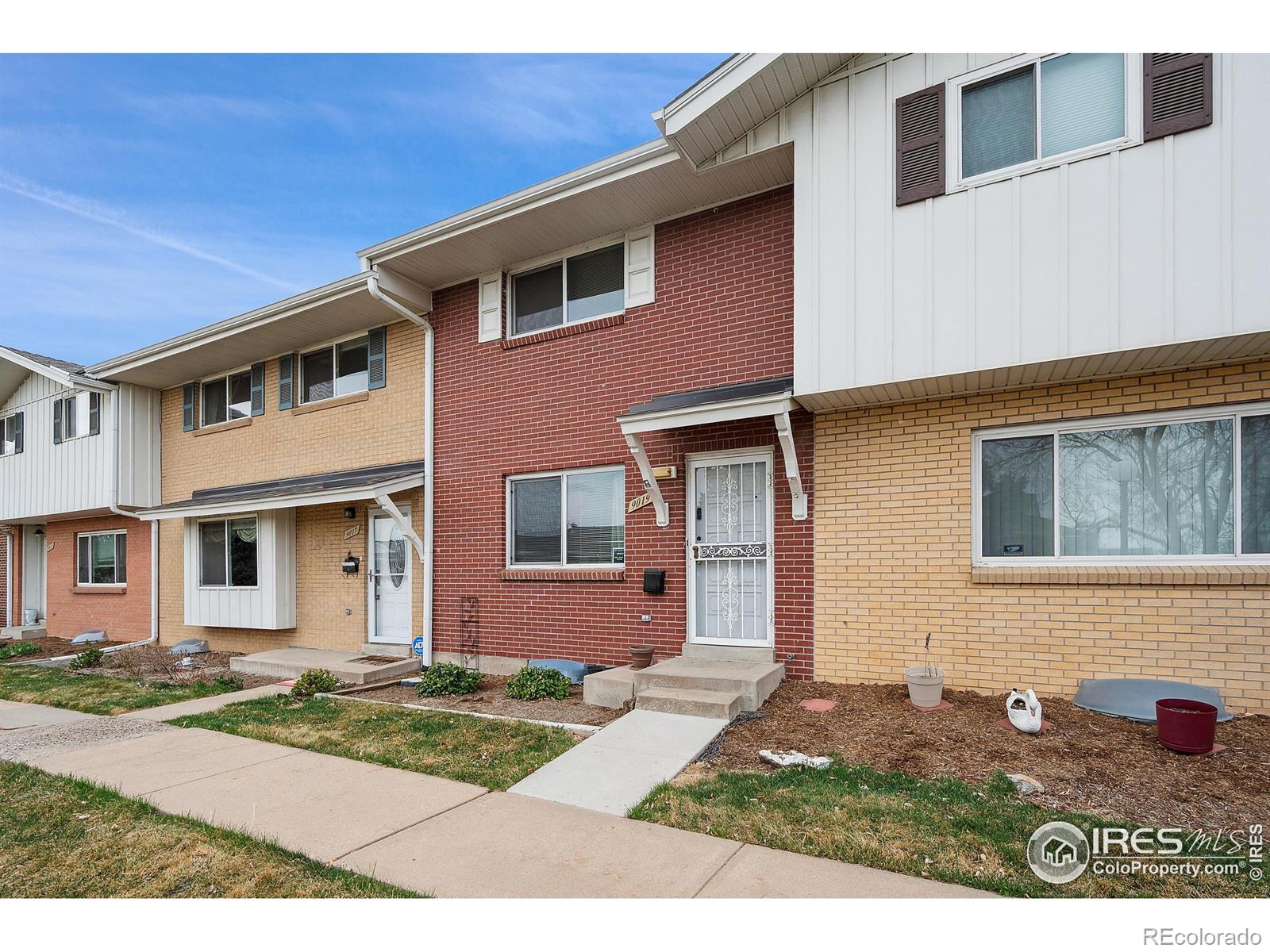 MLS Image #27 for 9019 e oxford drive,denver, Colorado