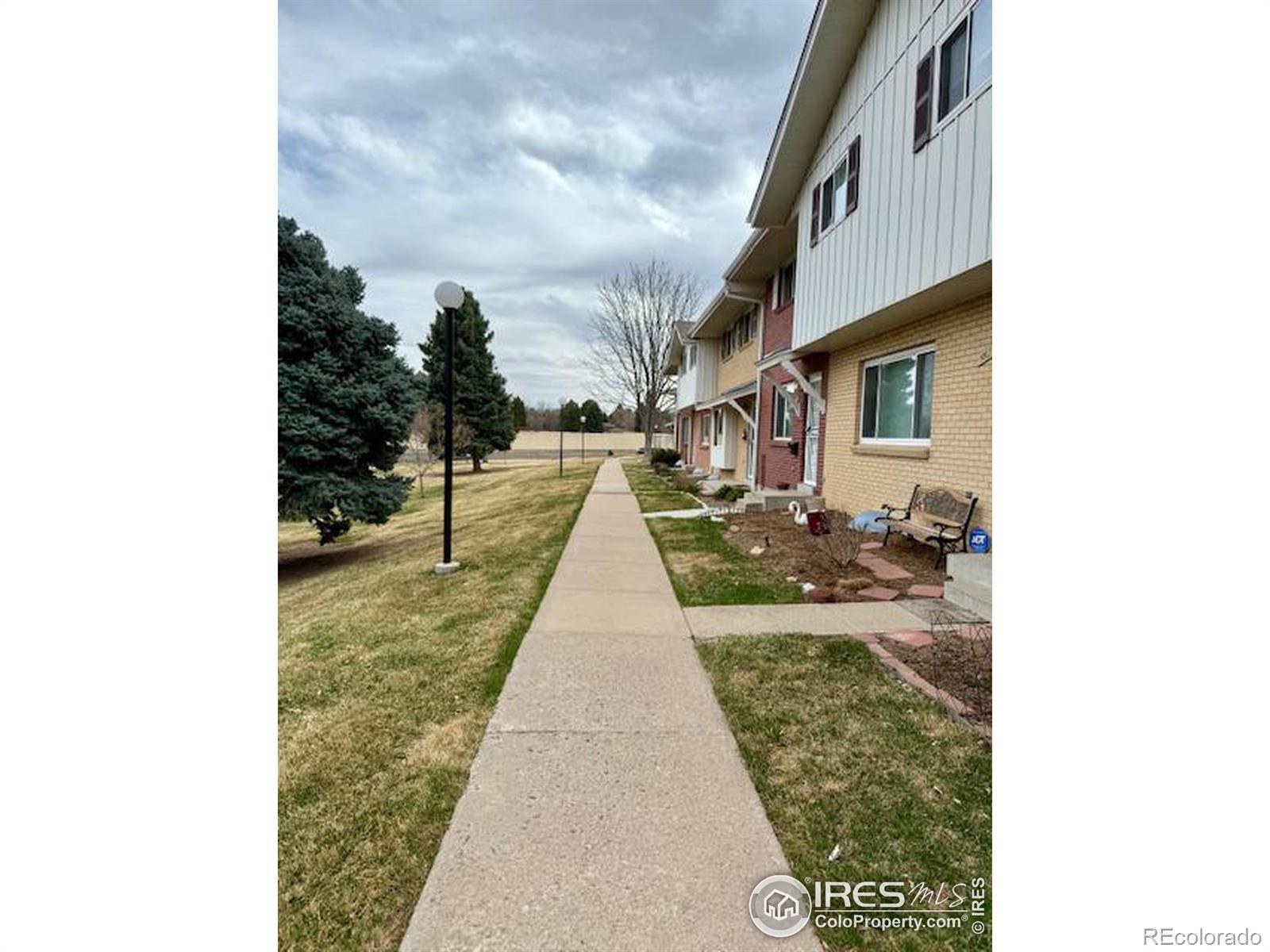 MLS Image #29 for 9019 e oxford drive,denver, Colorado