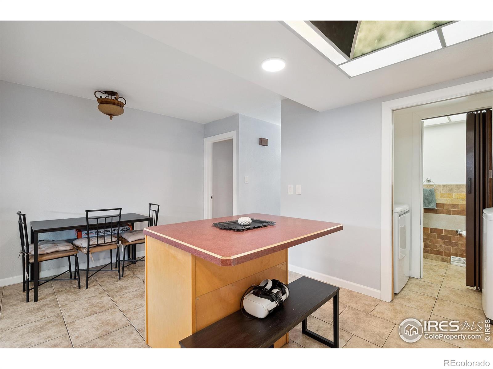 MLS Image #3 for 9019 e oxford drive,denver, Colorado