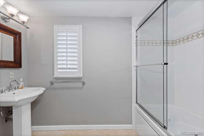 MLS Image #24 for 35 s albion street,denver, Colorado