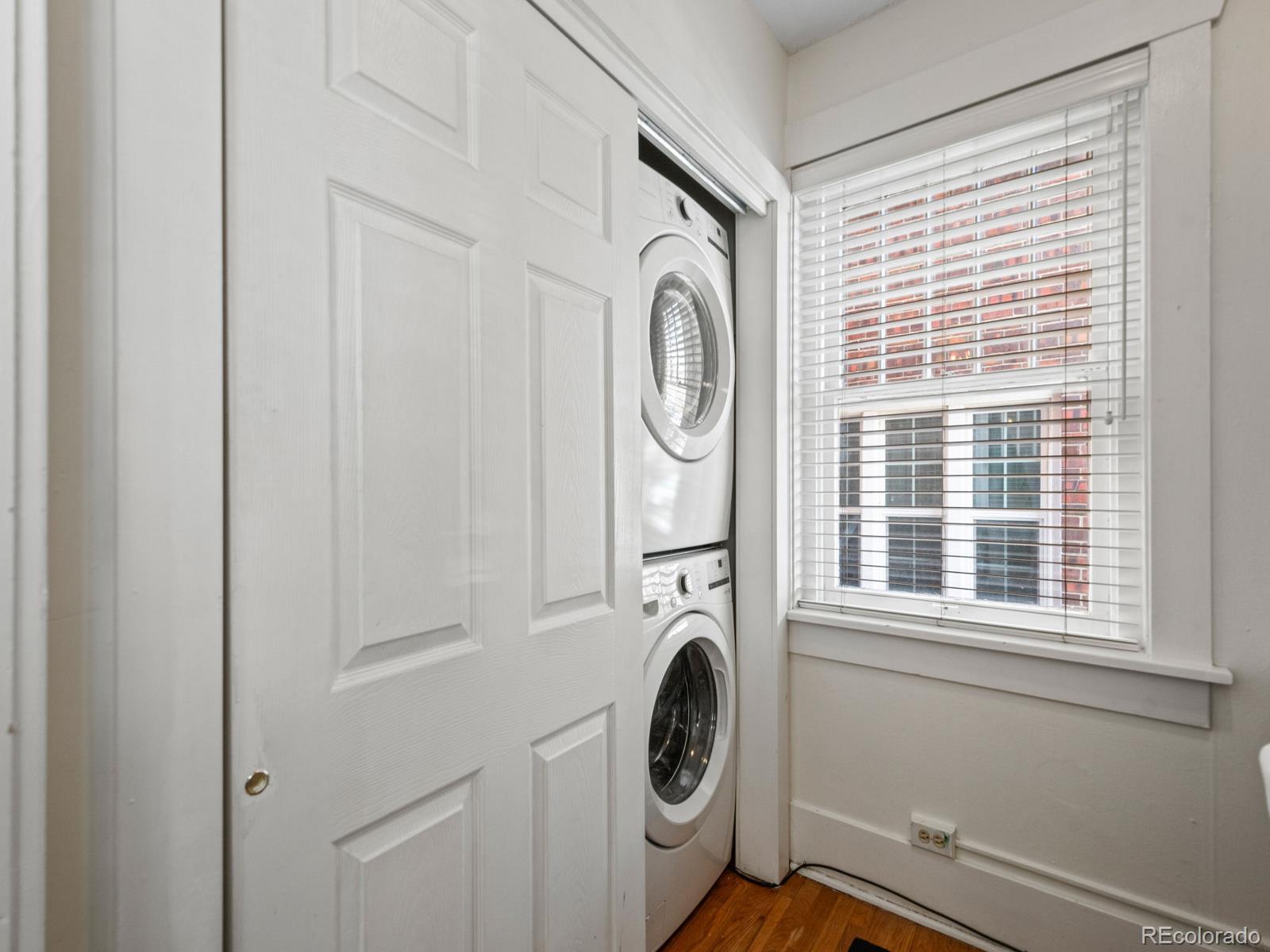 MLS Image #16 for 945 n washington street 201,denver, Colorado