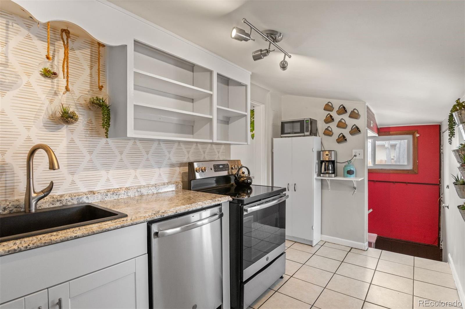 MLS Image #6 for 30 s grove street,denver, Colorado