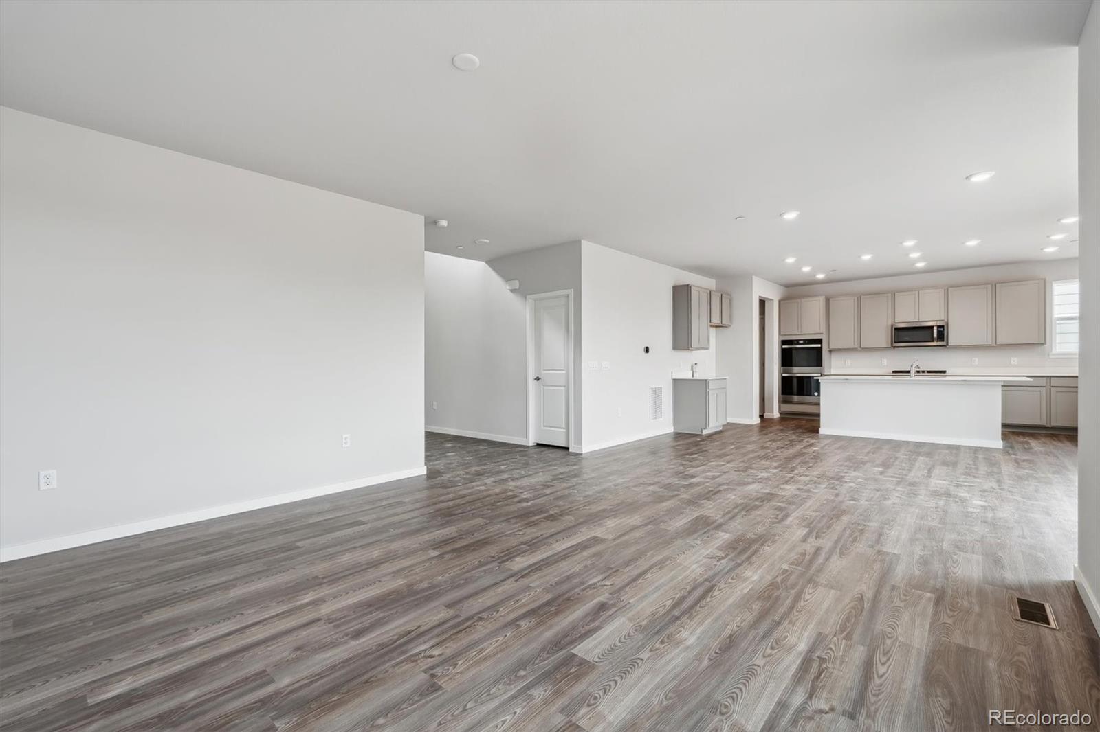 MLS Image #5 for 1341  loraine circle,lafayette, Colorado