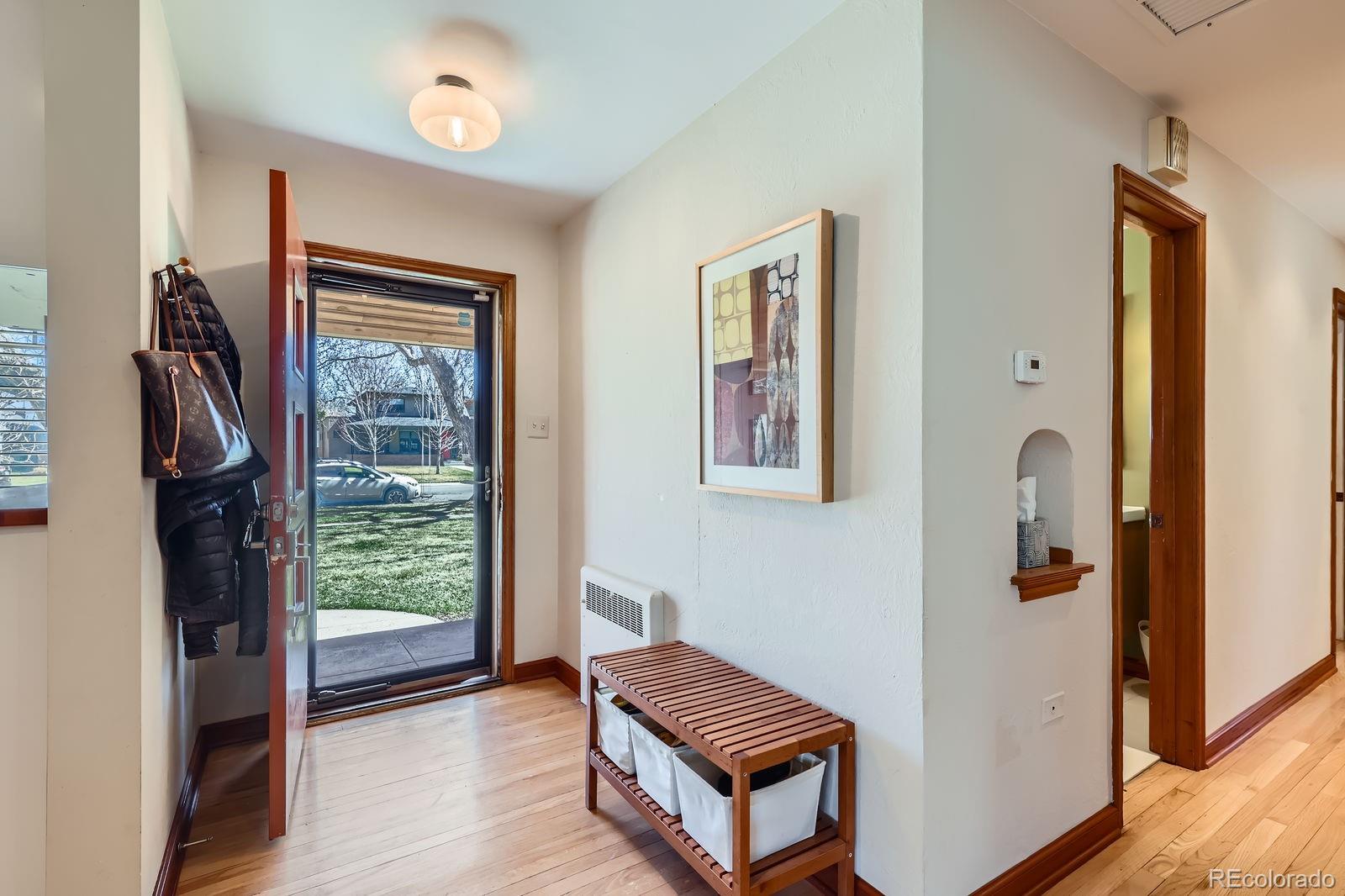 MLS Image #3 for 935  oneida street,denver, Colorado