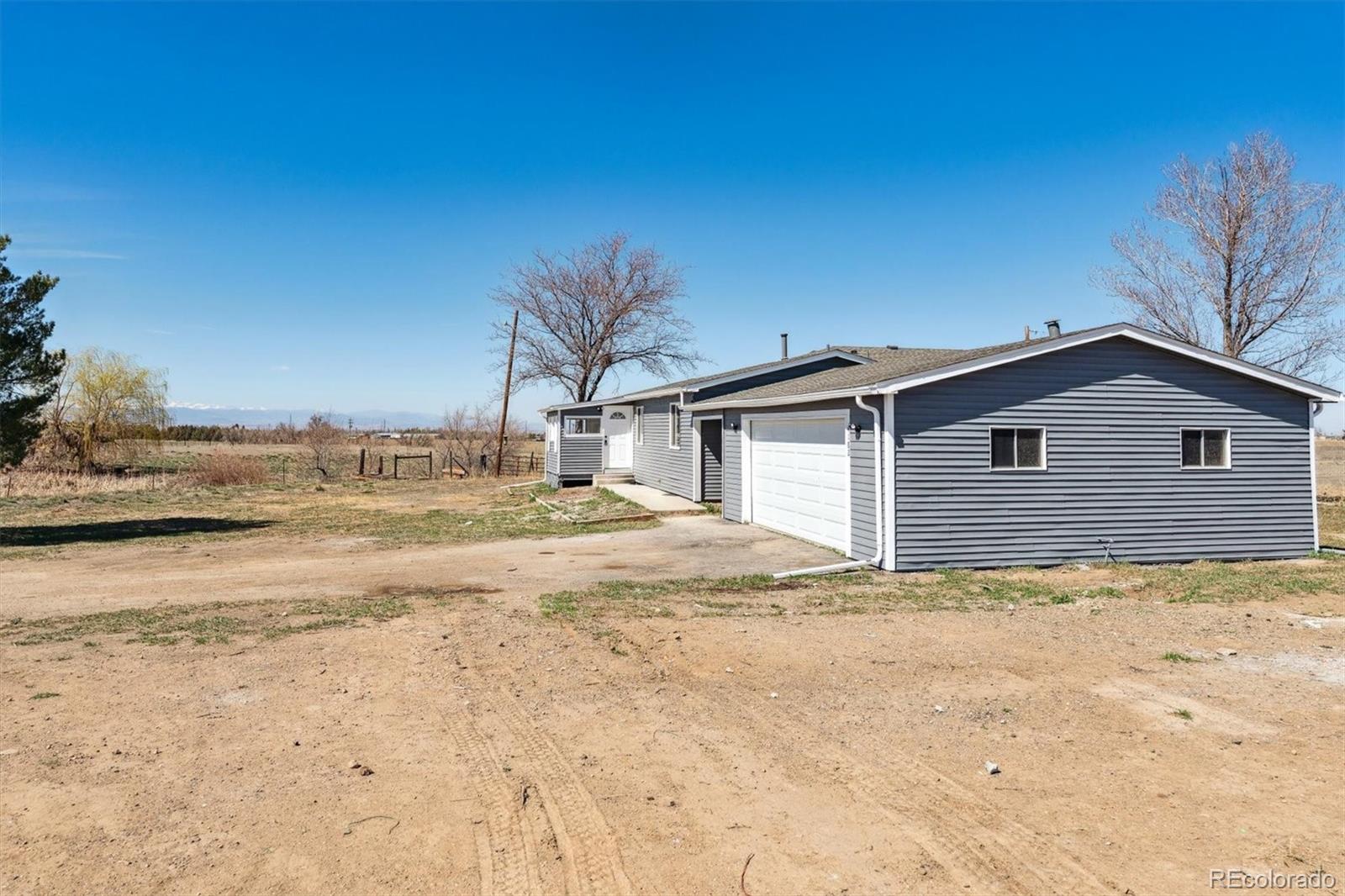 MLS Image #13 for 4182  york street,dacono, Colorado
