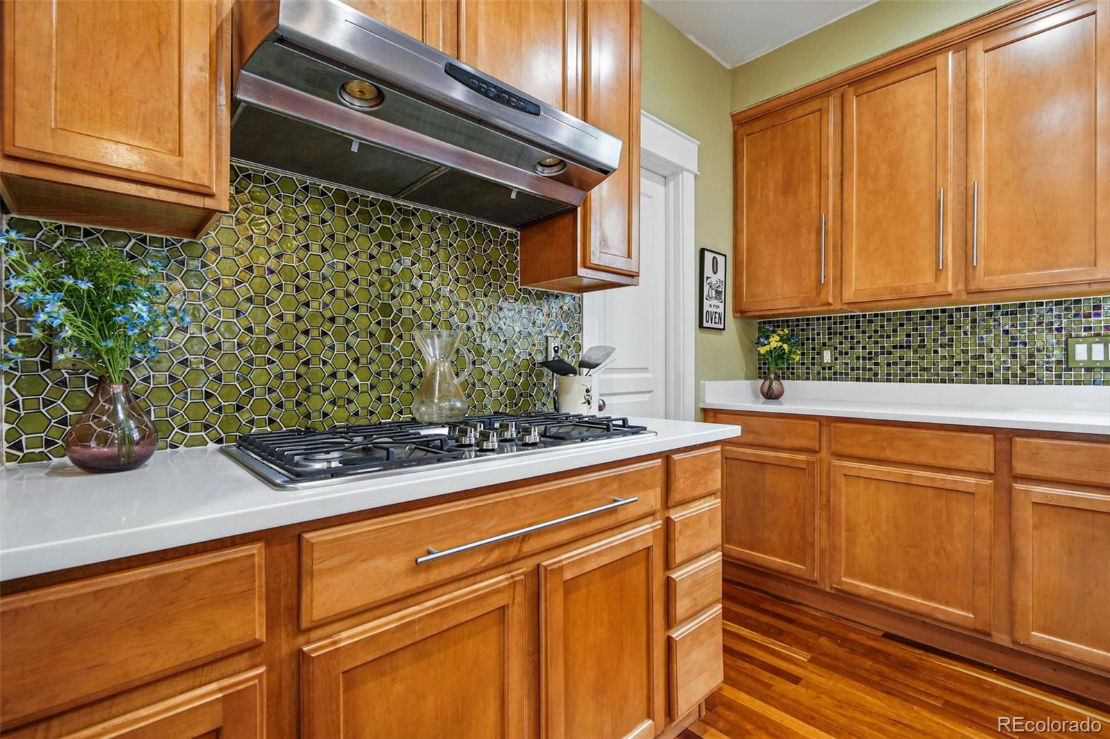 MLS Image #11 for 2949  emporia court,denver, Colorado