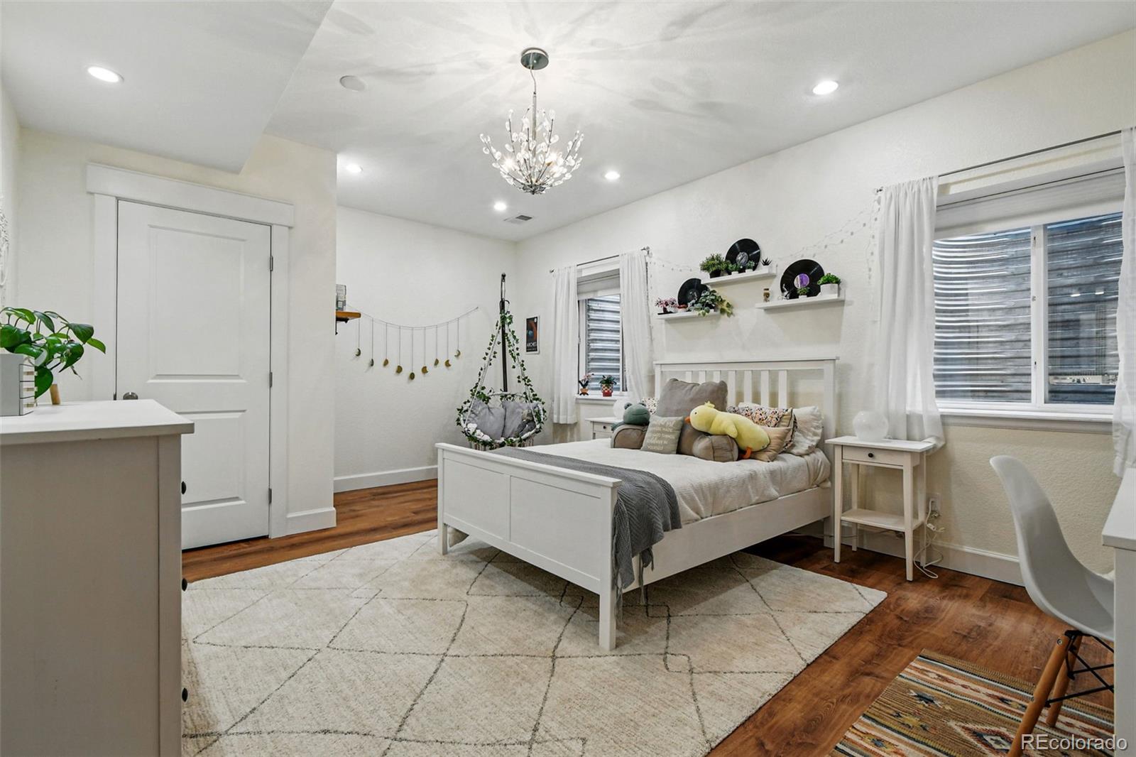 MLS Image #34 for 2949  emporia court,denver, Colorado
