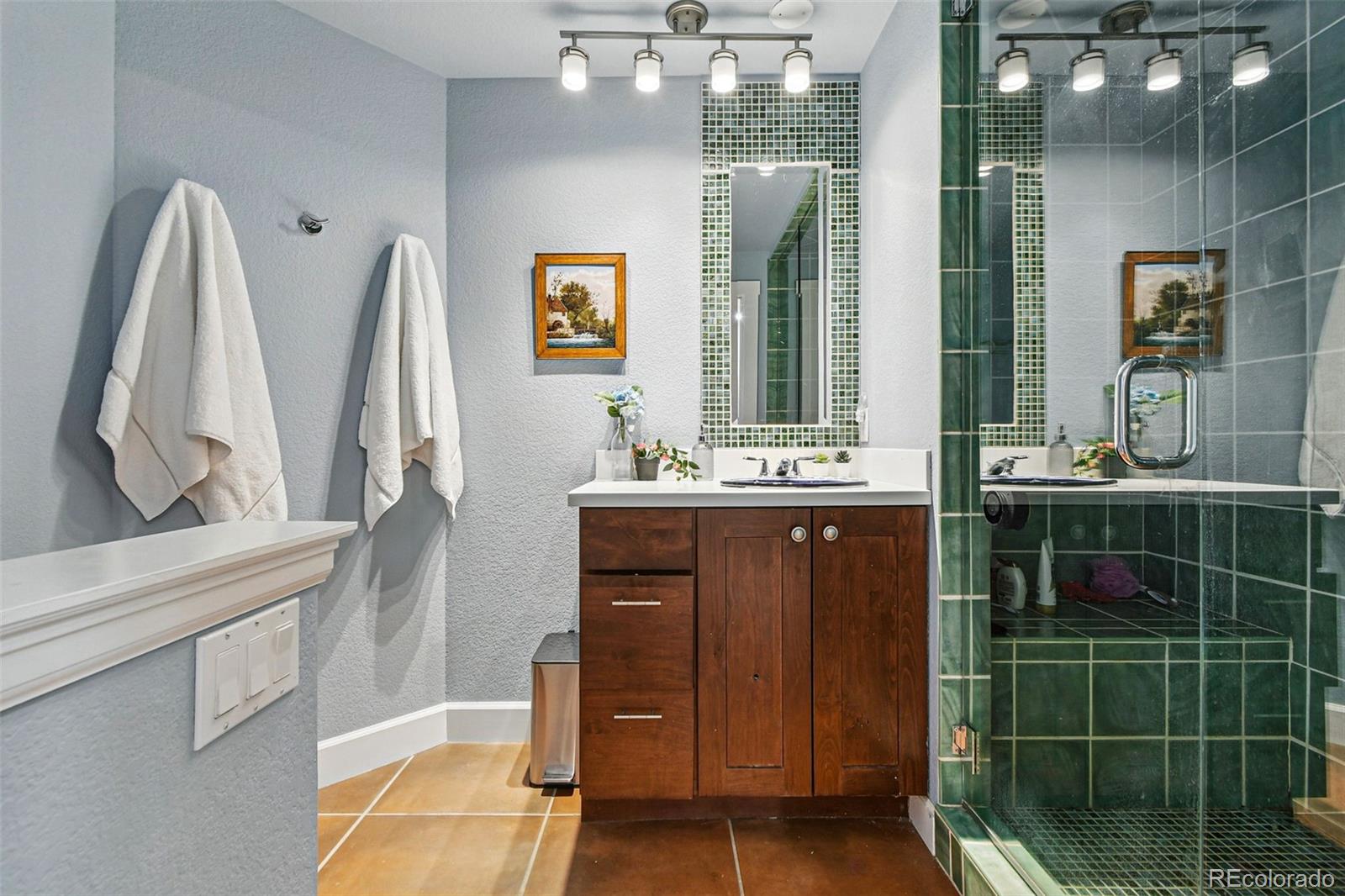 MLS Image #37 for 2949  emporia court,denver, Colorado
