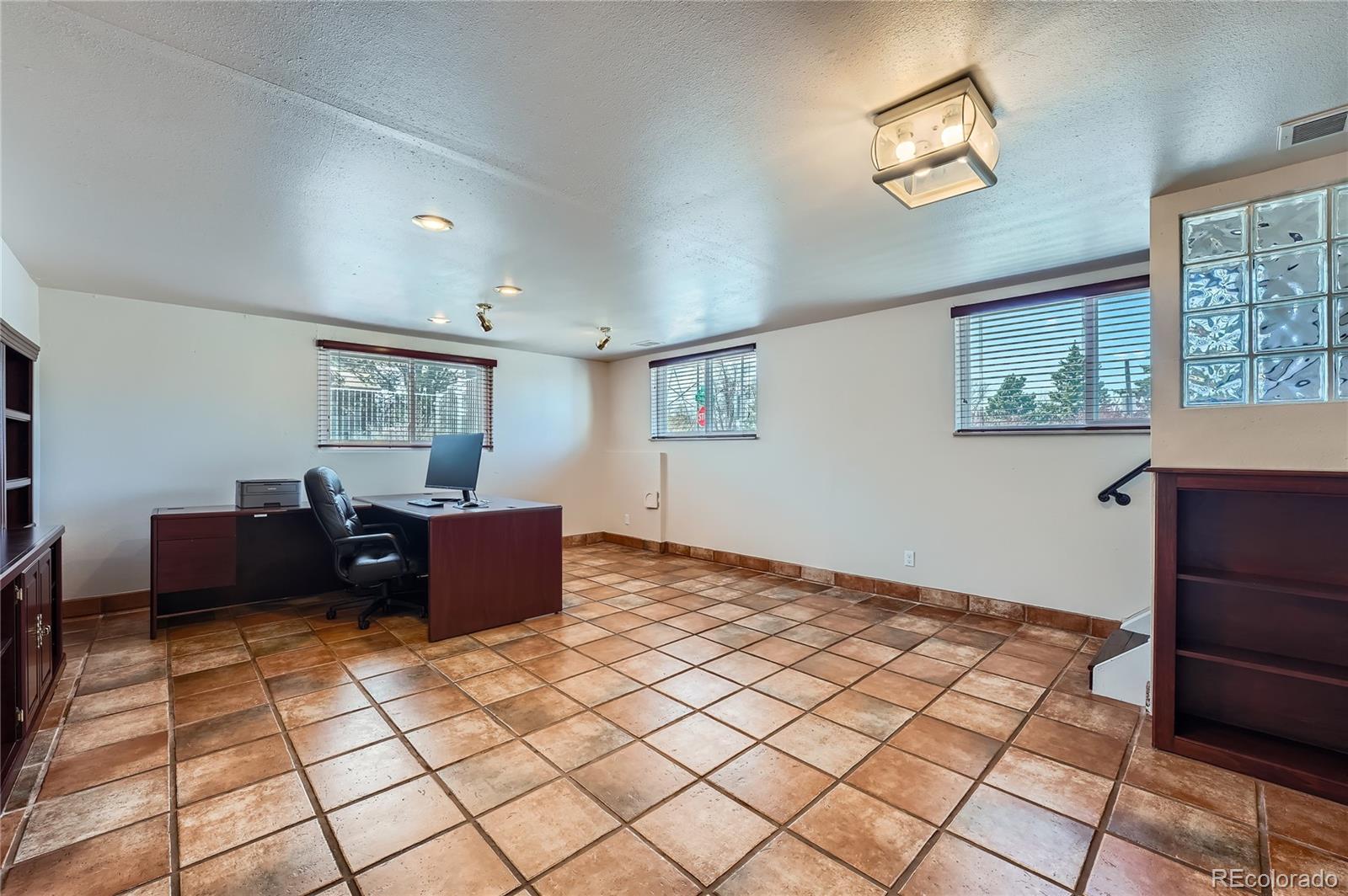 MLS Image #17 for 4090 s tamarac drive,denver, Colorado