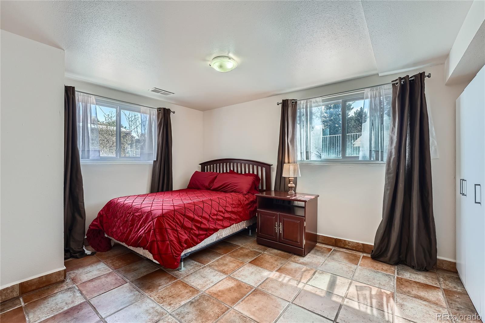 MLS Image #20 for 4090 s tamarac drive,denver, Colorado