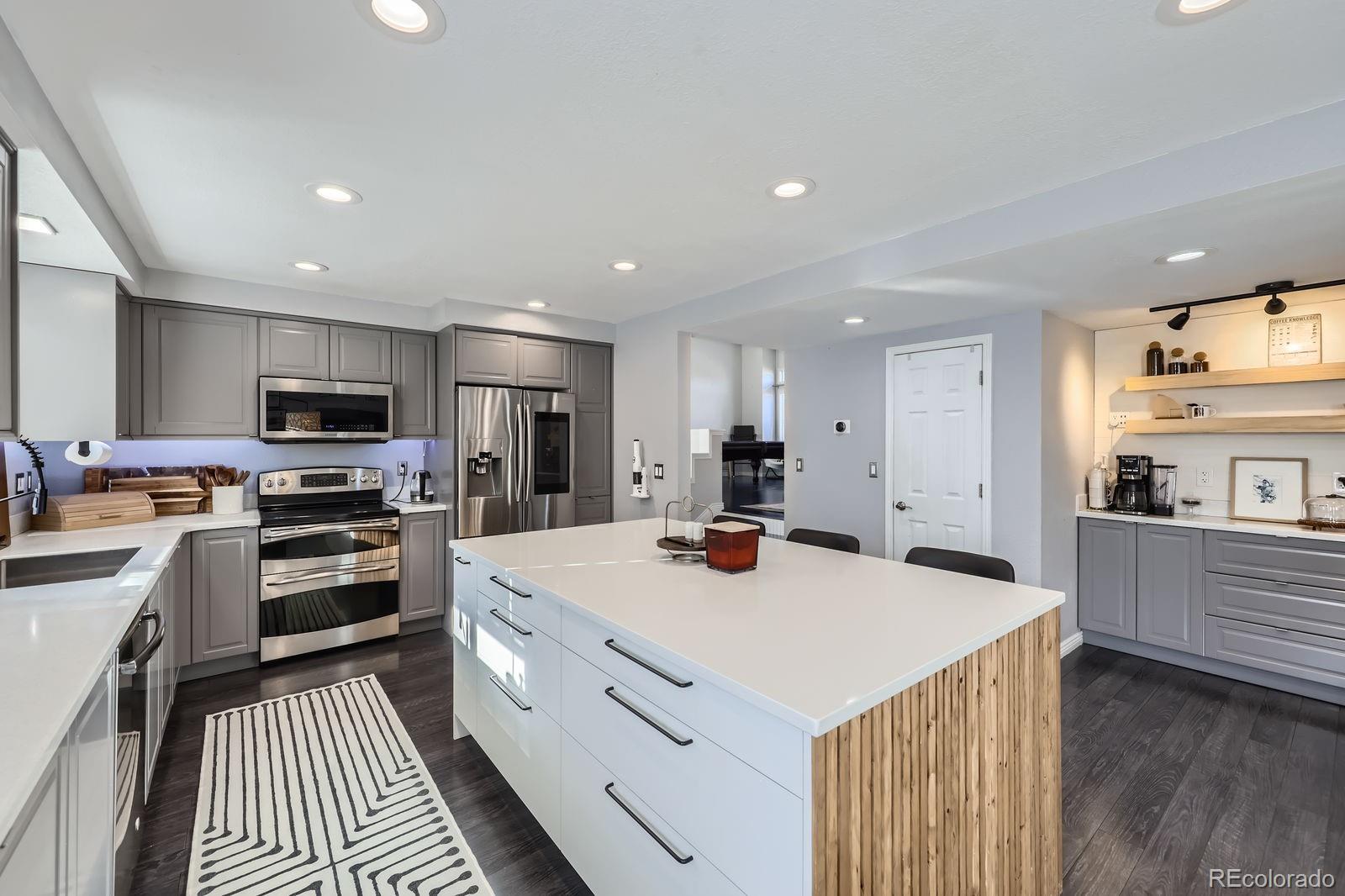 MLS Image #6 for 3801 s joplin street,aurora, Colorado