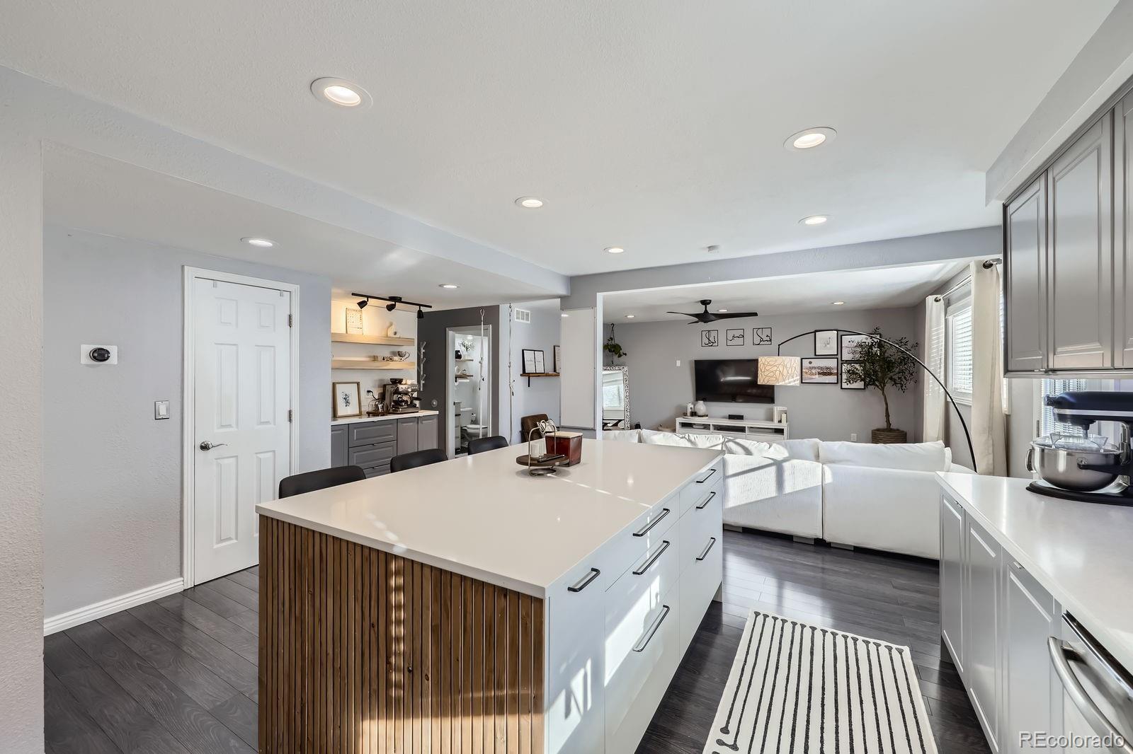 MLS Image #7 for 3801 s joplin street,aurora, Colorado