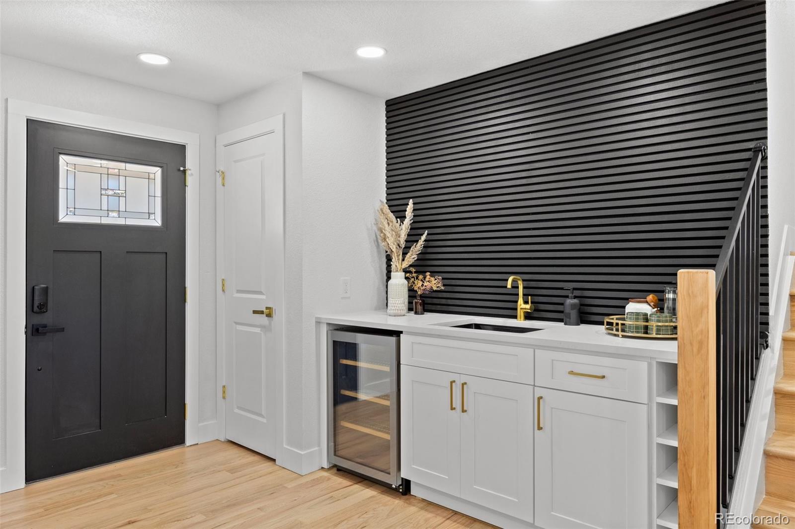 MLS Image #3 for 5530 w hindsale avenue,littleton, Colorado