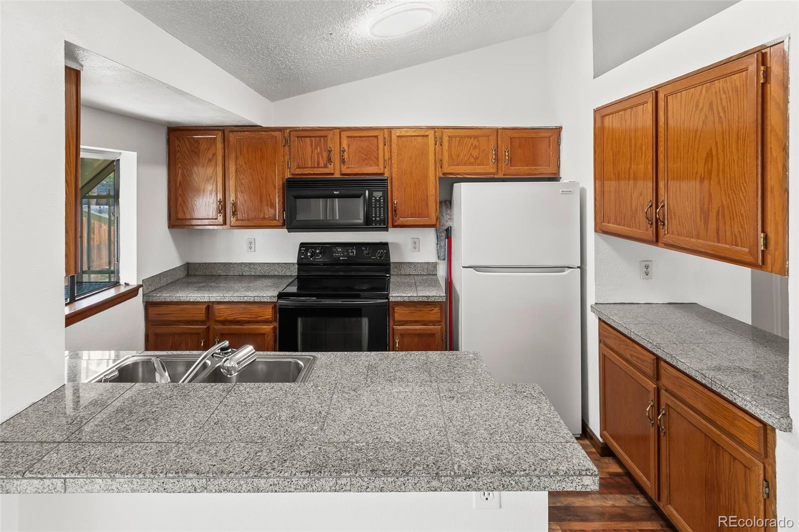 MLS Image #15 for 12116 n fairfax street,thornton, Colorado
