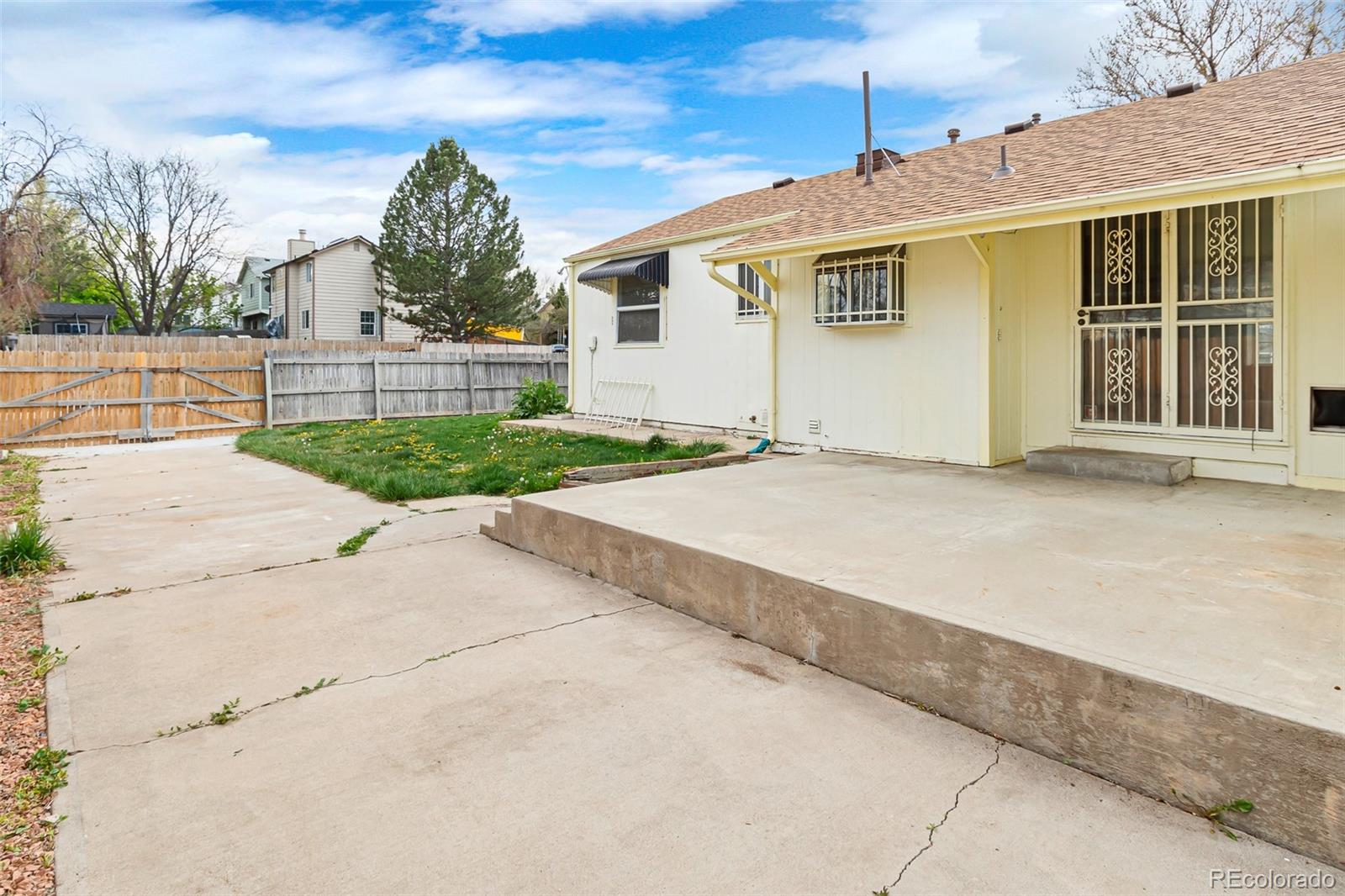 MLS Image #4 for 12116 n fairfax street,thornton, Colorado