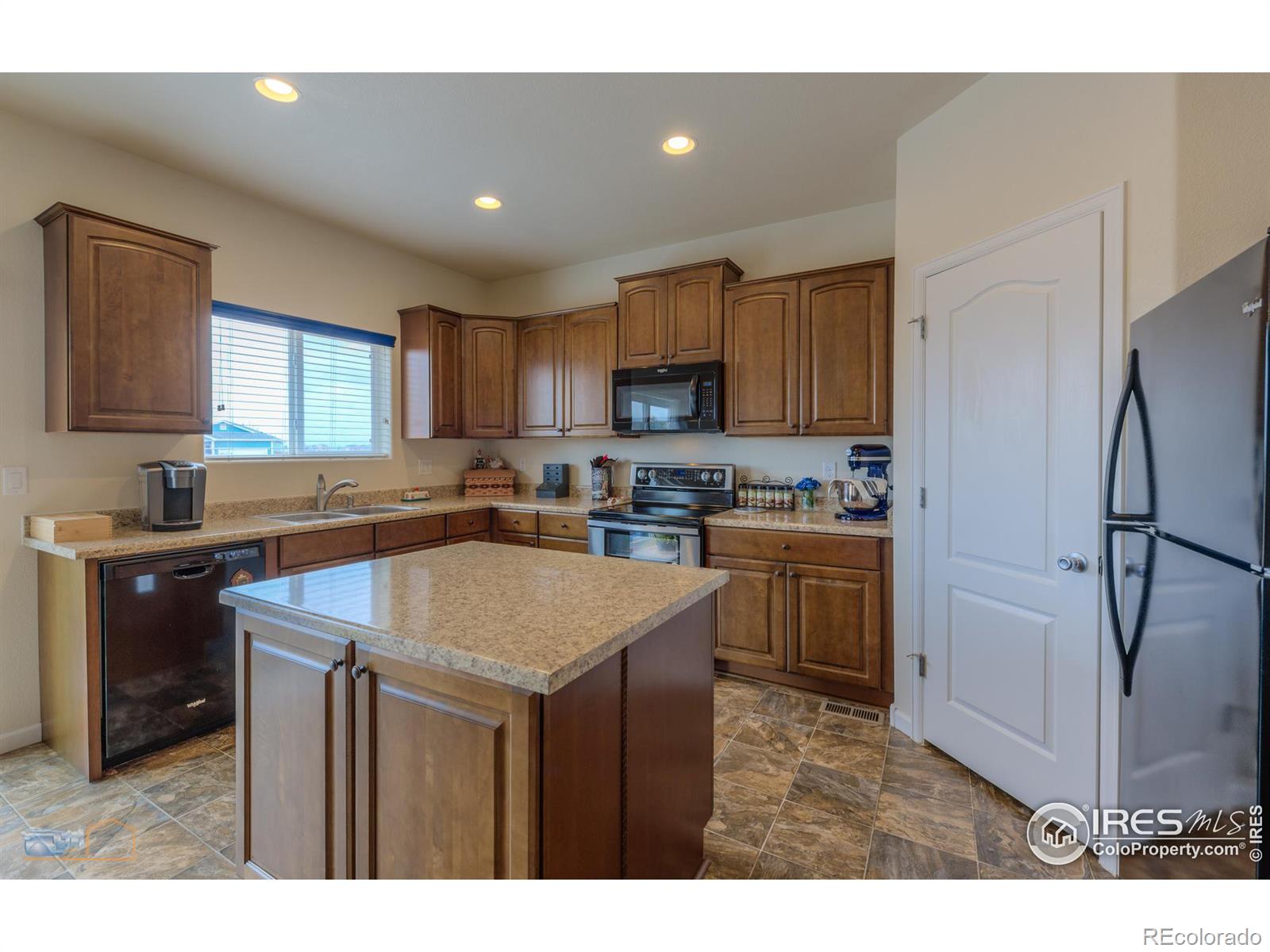 MLS Image #10 for 591  sandi lane,dacono, Colorado
