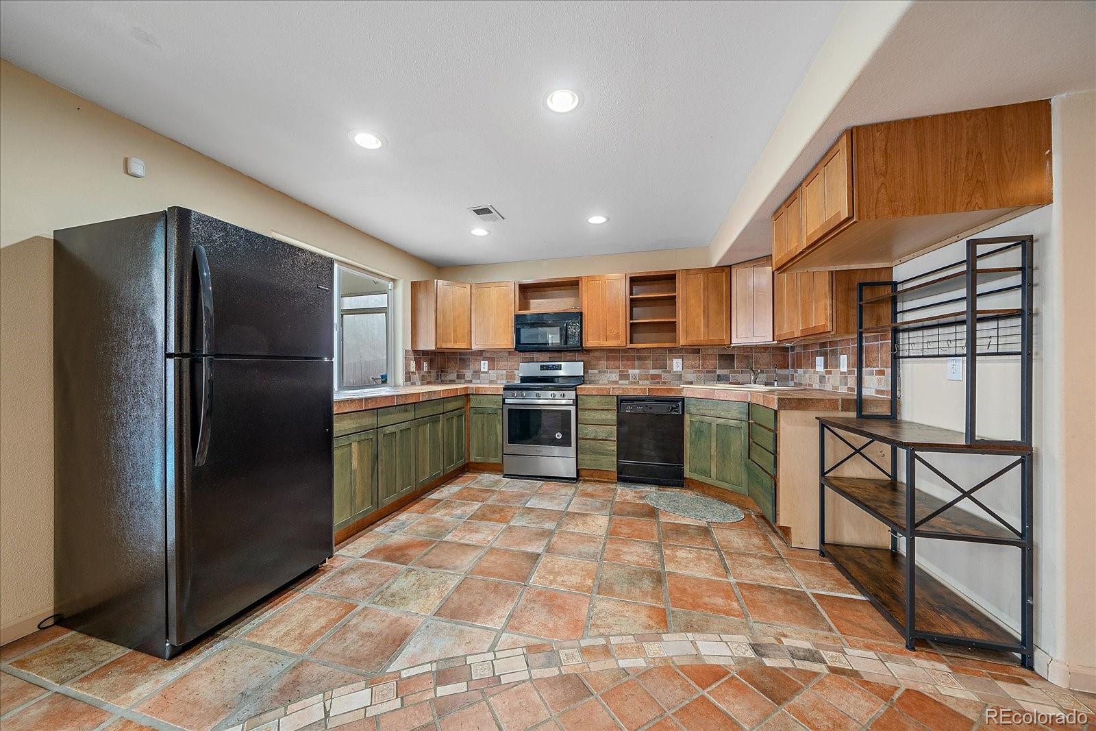 MLS Image #20 for 3073 s andes street,aurora, Colorado