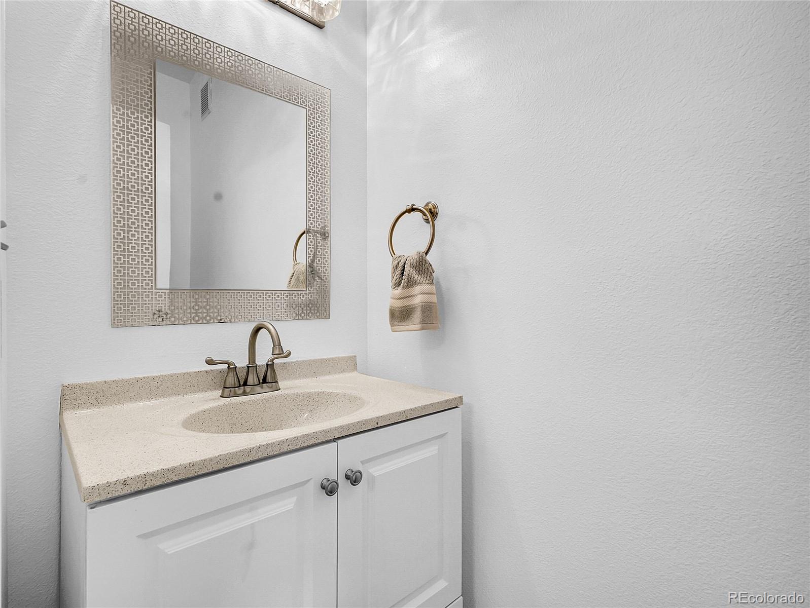 MLS Image #11 for 12464 e tennessee circle ,aurora, Colorado