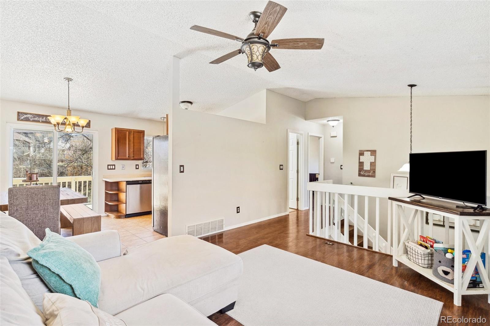 MLS Image #5 for 566  blossom field road,fountain, Colorado