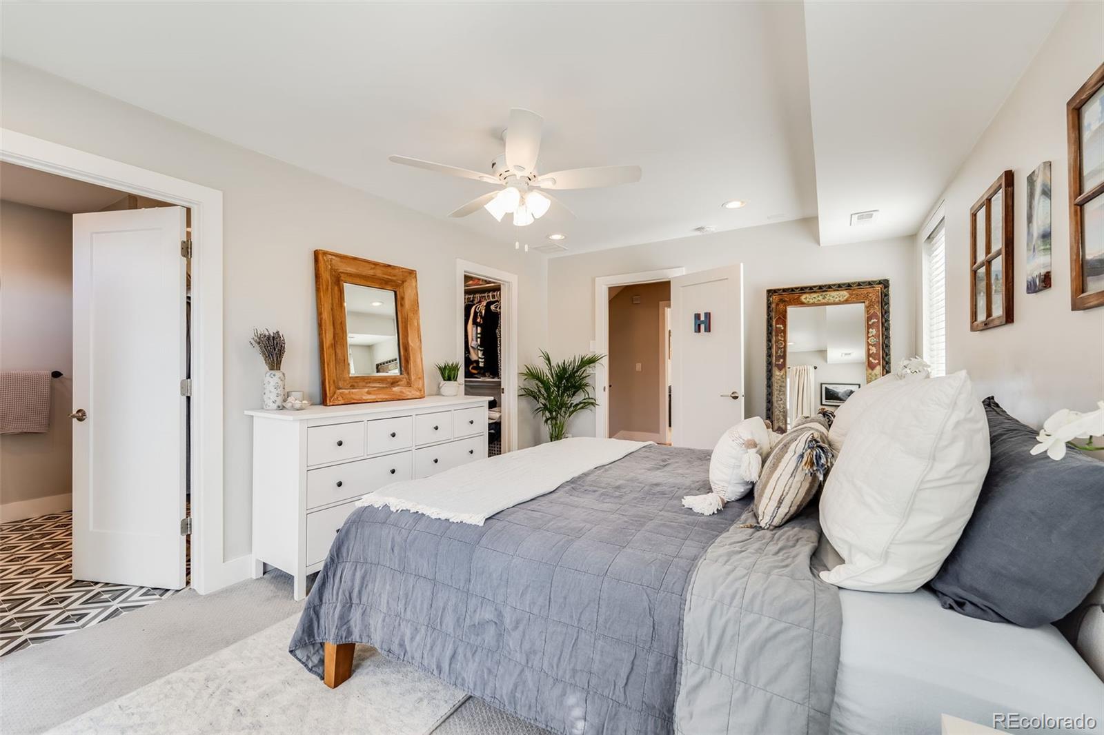 MLS Image #11 for 1431  meade street,denver, Colorado