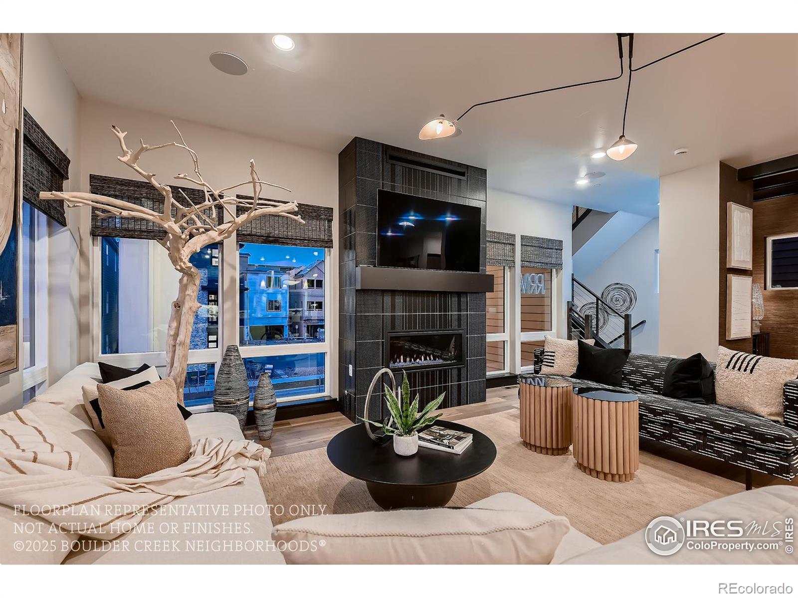 MLS Image #13 for 1774  peak loop,broomfield, Colorado