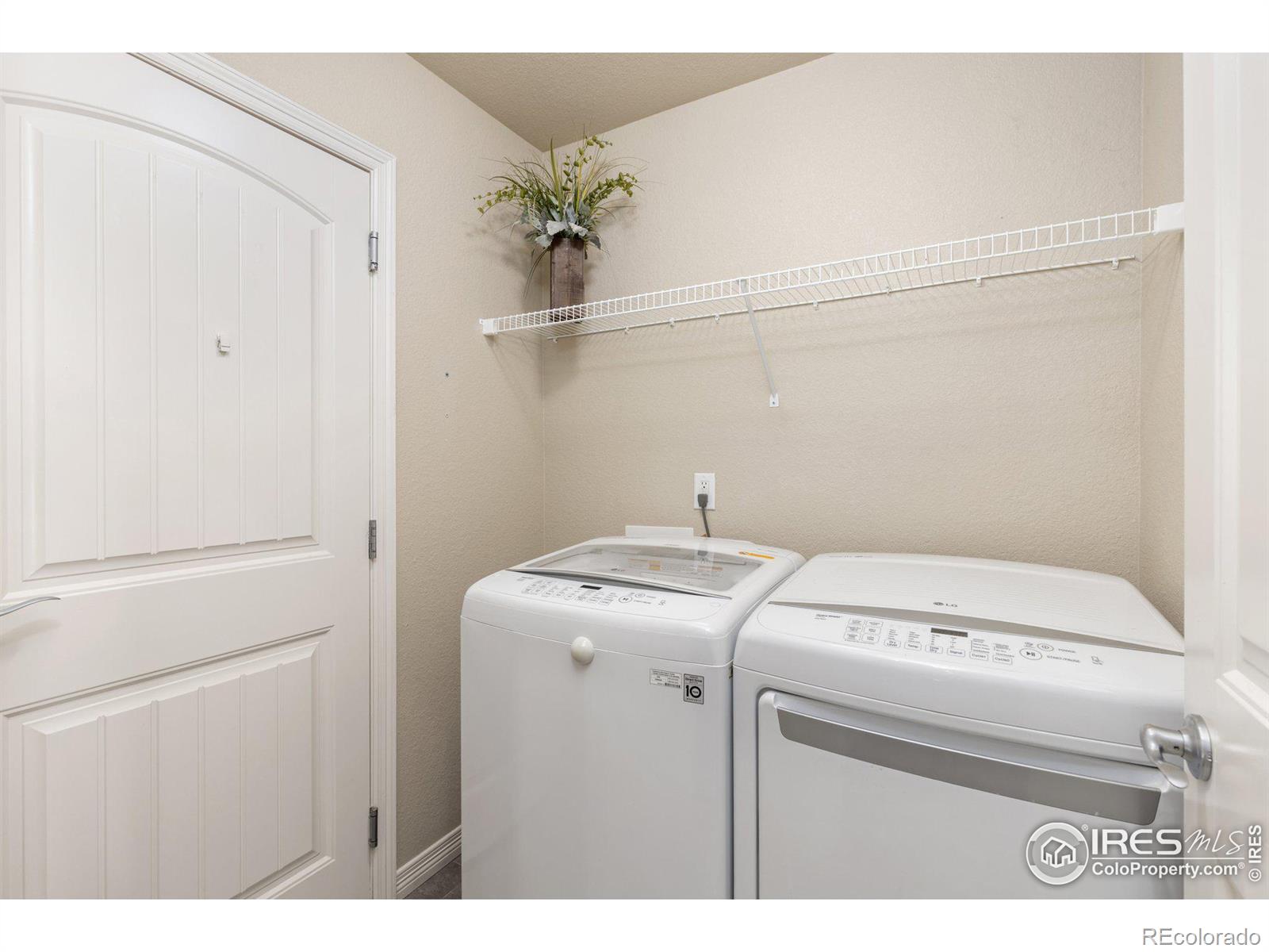 MLS Image #14 for 6038  carmon drive,windsor, Colorado