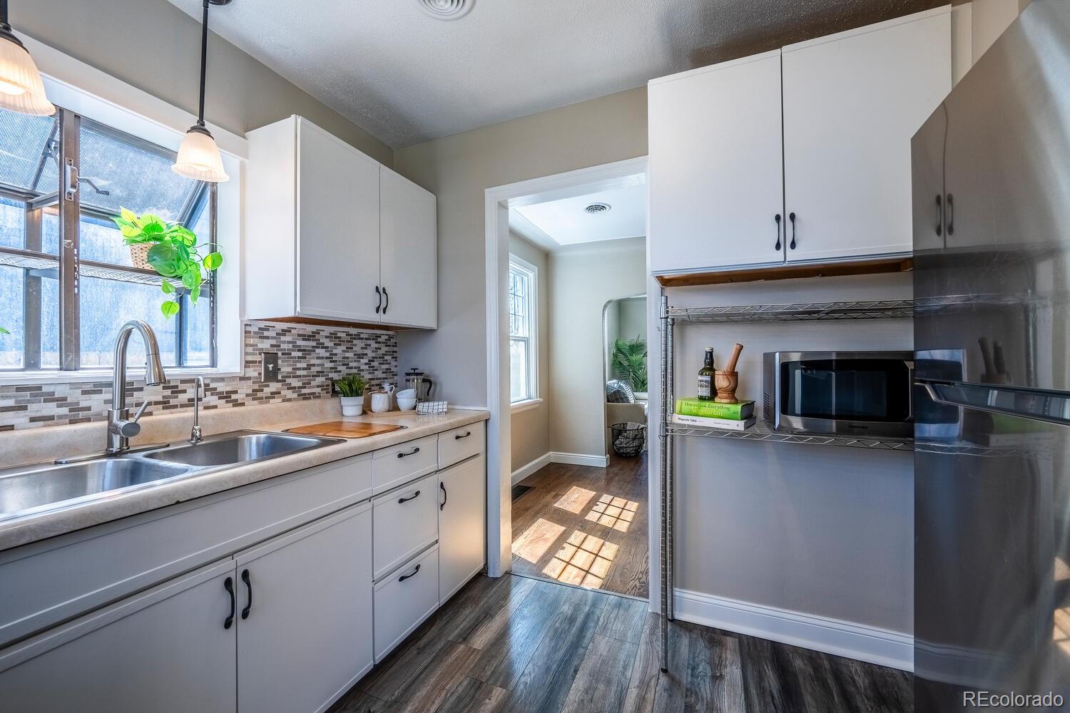 MLS Image #15 for 1954 s marion street,denver, Colorado