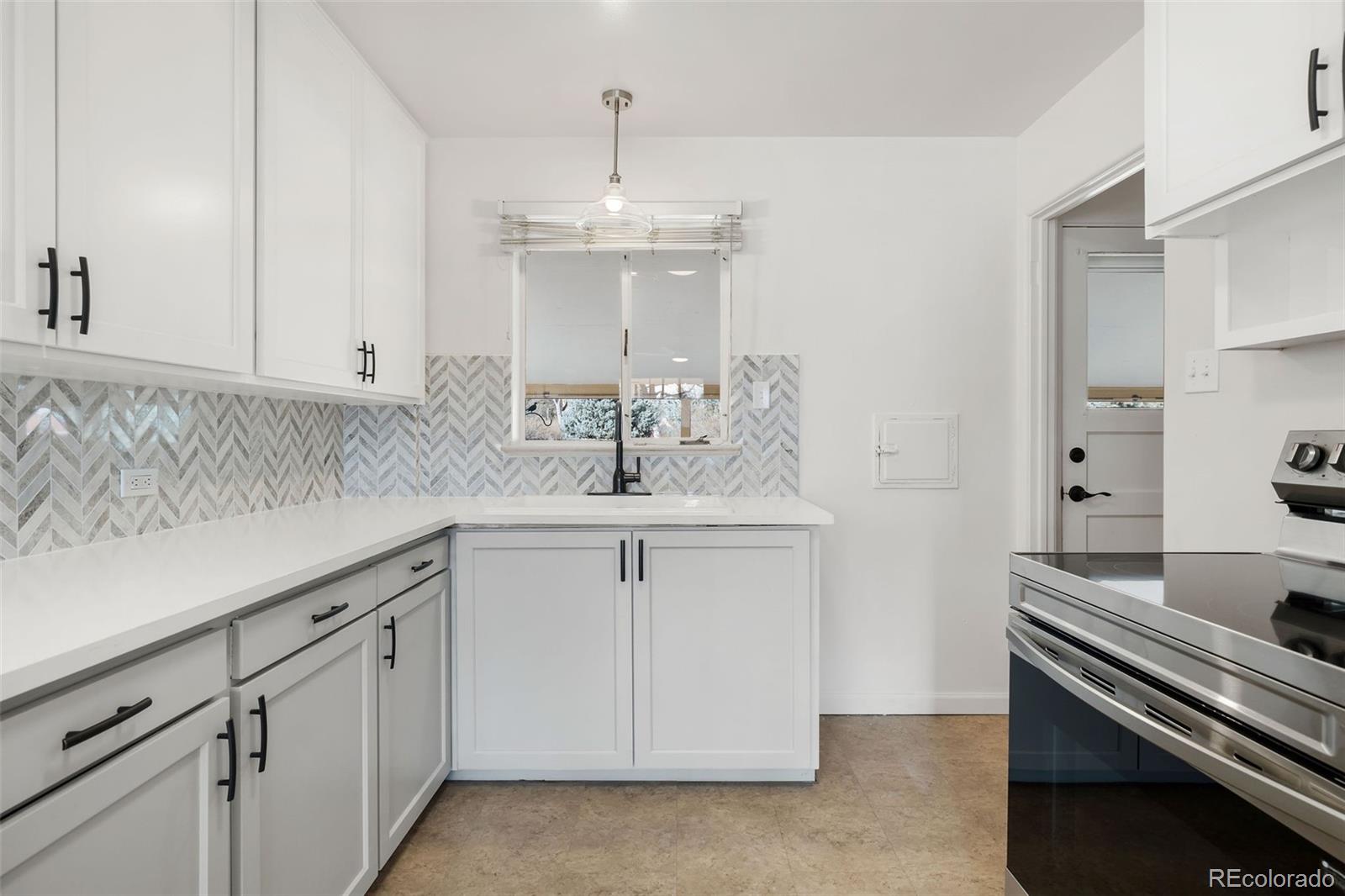 MLS Image #14 for 6245 s sycamore street,littleton, Colorado