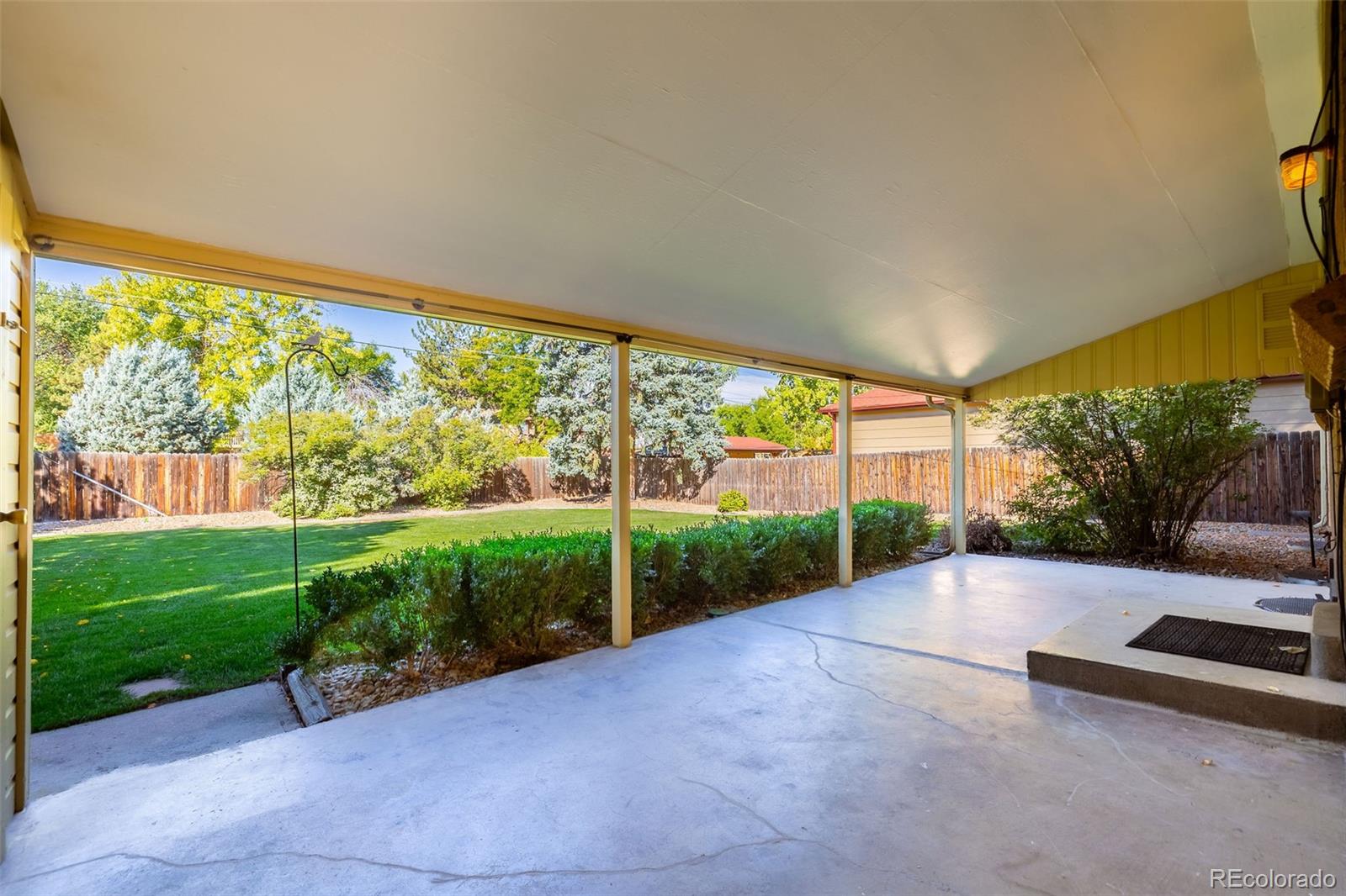 MLS Image #5 for 6245 s sycamore street,littleton, Colorado