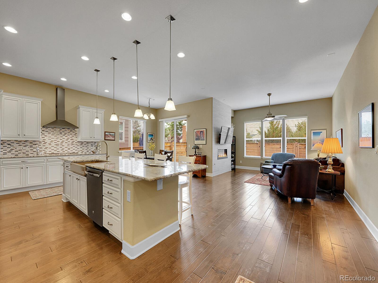 CMA Image for 668 E Dry Creek Circle,Littleton, Colorado