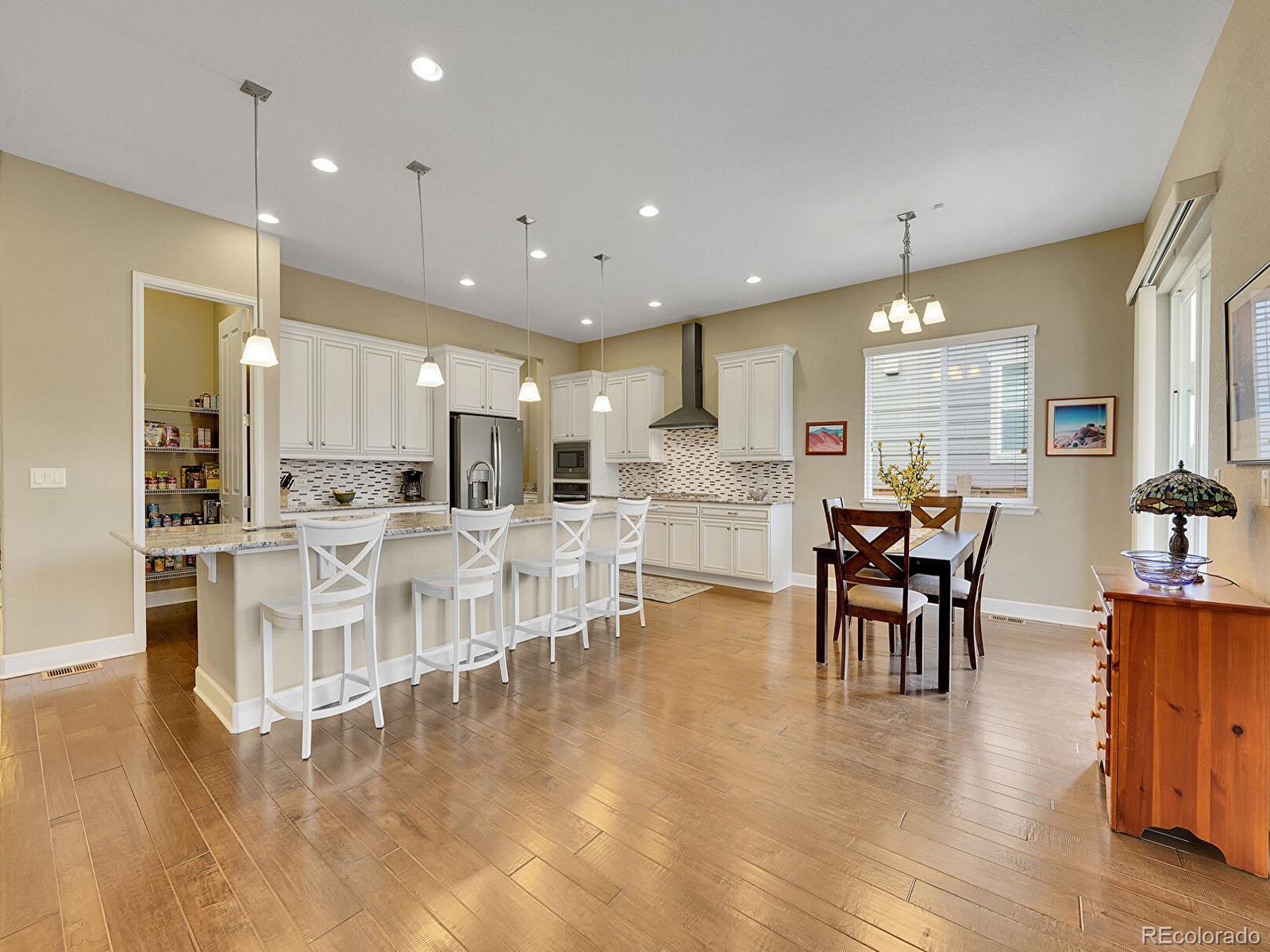 MLS Image #14 for 668 e dry creek circle,littleton, Colorado