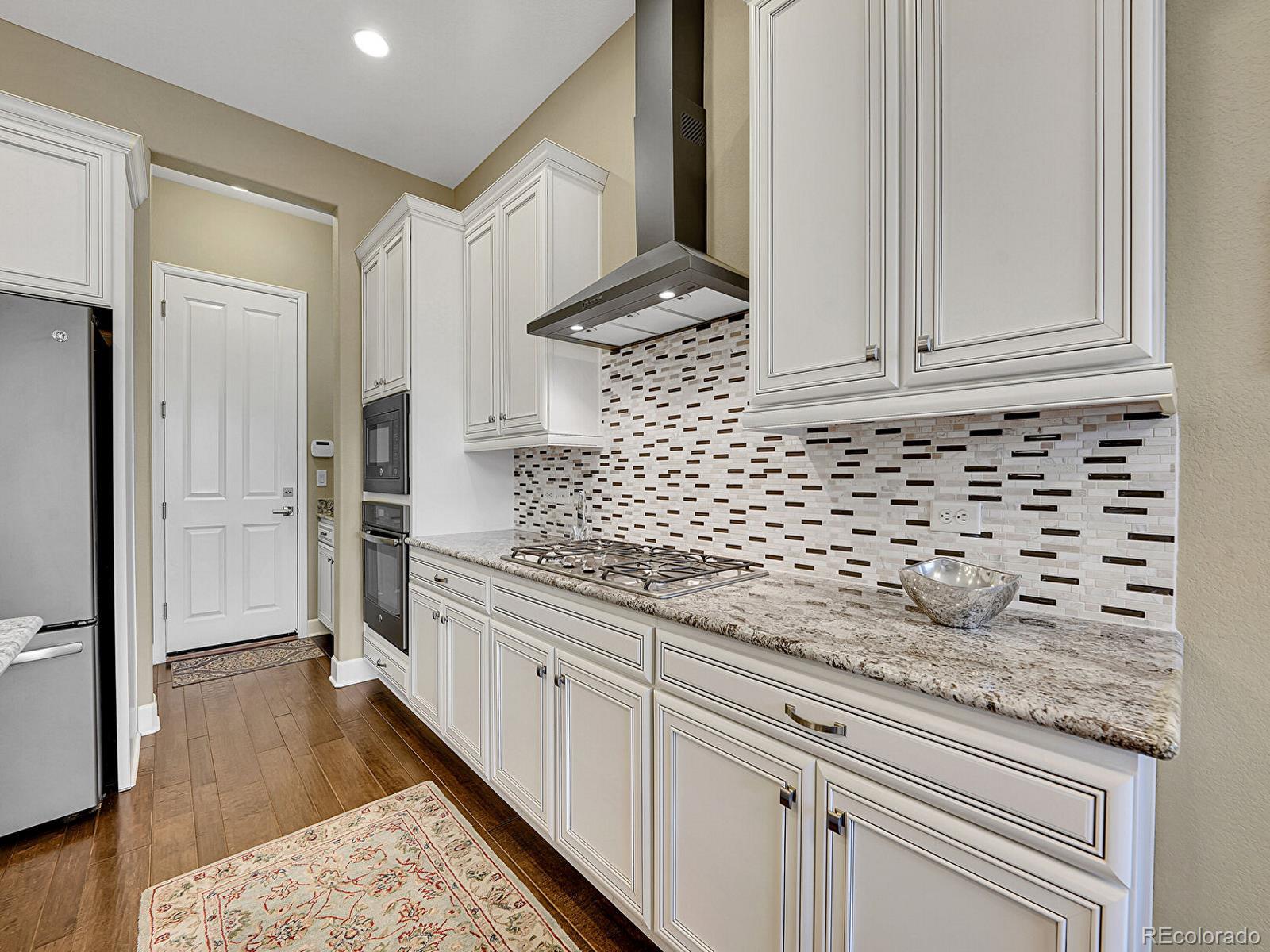 MLS Image #15 for 668 e dry creek circle,littleton, Colorado