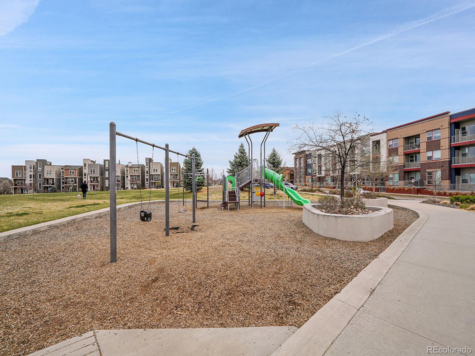 MLS Image #29 for 668 e dry creek circle,littleton, Colorado