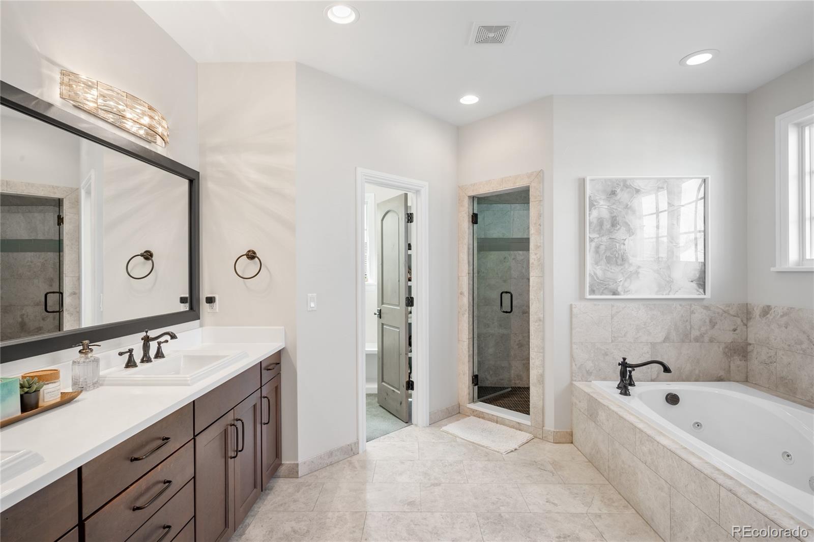 MLS Image #17 for 2495 s madison street,denver, Colorado