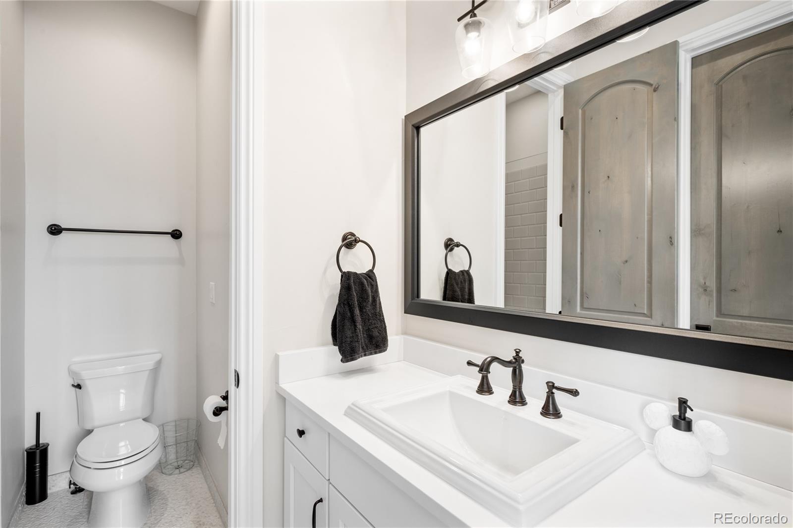 MLS Image #25 for 2495 s madison street,denver, Colorado