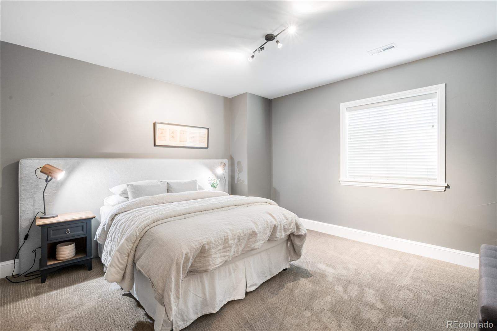 MLS Image #32 for 2495 s madison street,denver, Colorado
