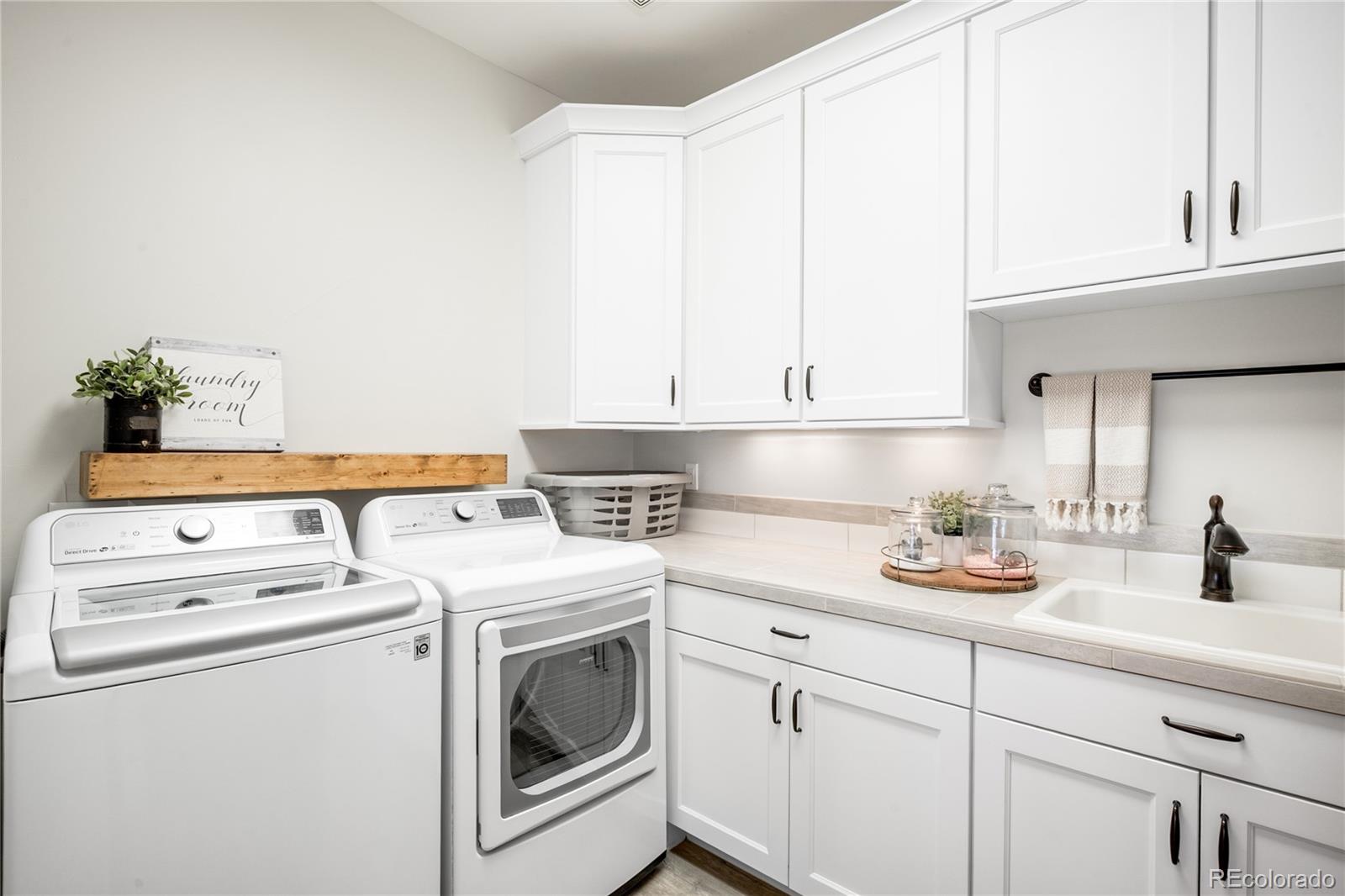 MLS Image #33 for 2495 s madison street,denver, Colorado