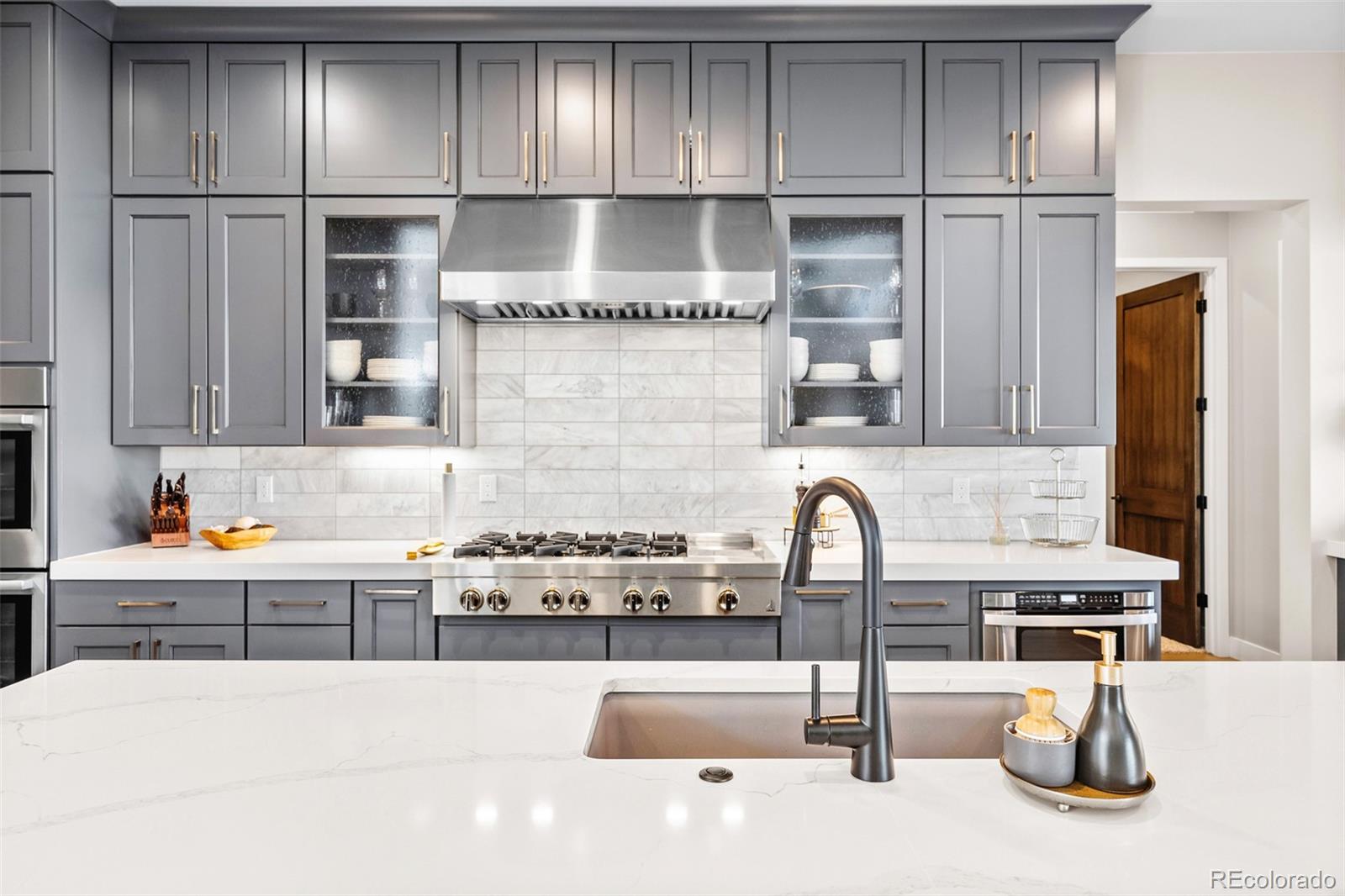 MLS Image #14 for 6589  canyonpoint road,castle pines, Colorado