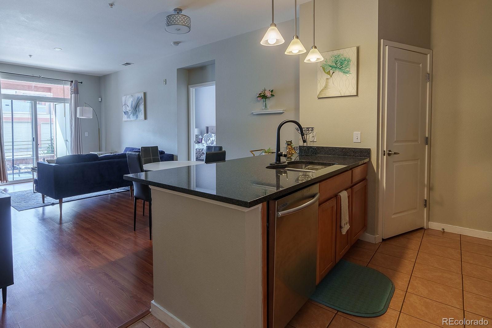 MLS Image #14 for 4100  albion street,denver, Colorado