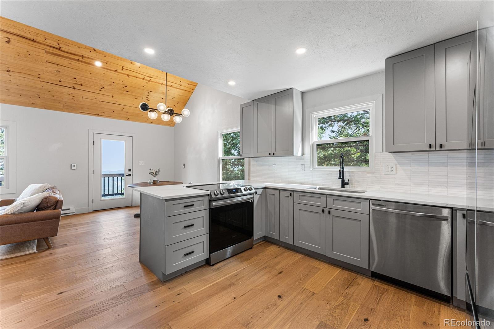MLS Image #2 for 8440 s arrowhead drive,morrison, Colorado