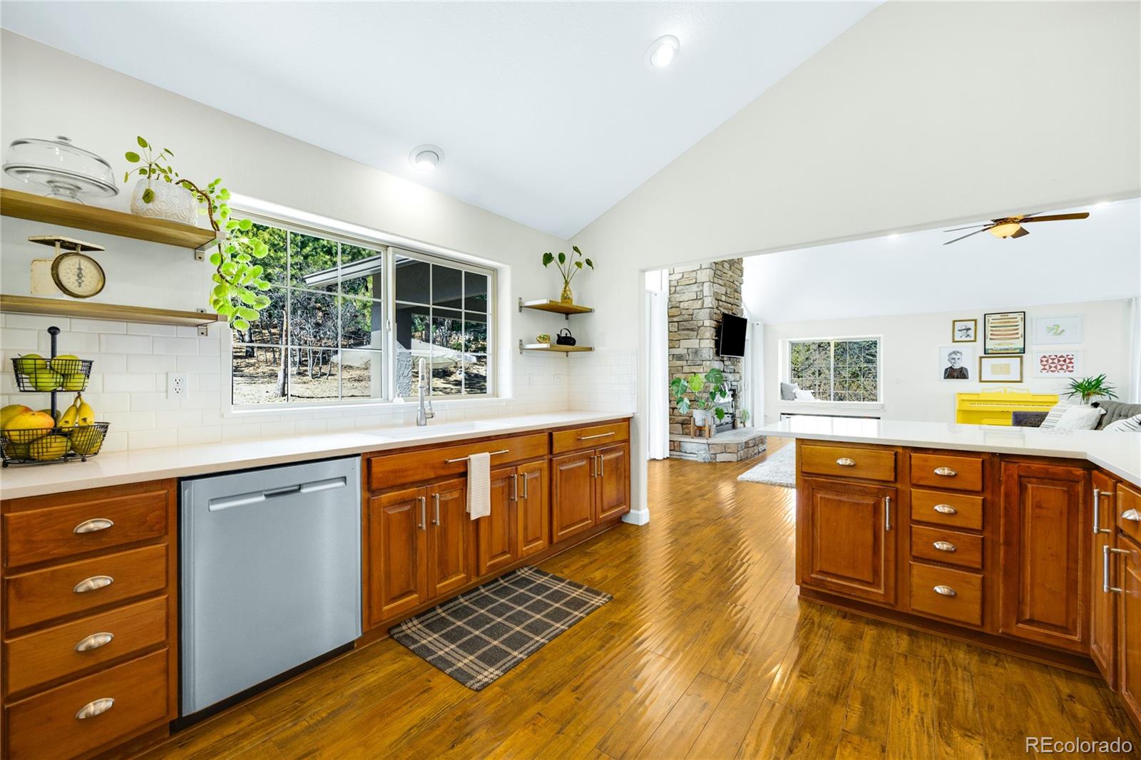 MLS Image #11 for 5260  broadmoor bluffs drive,colorado springs, Colorado