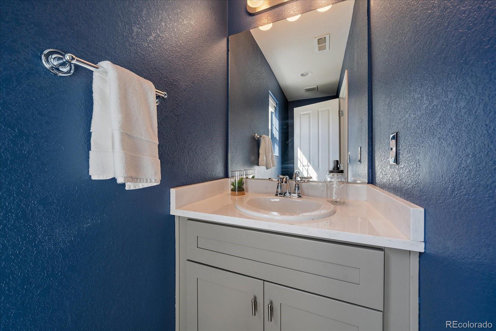 MLS Image #12 for 1250 w quincy circle,englewood, Colorado