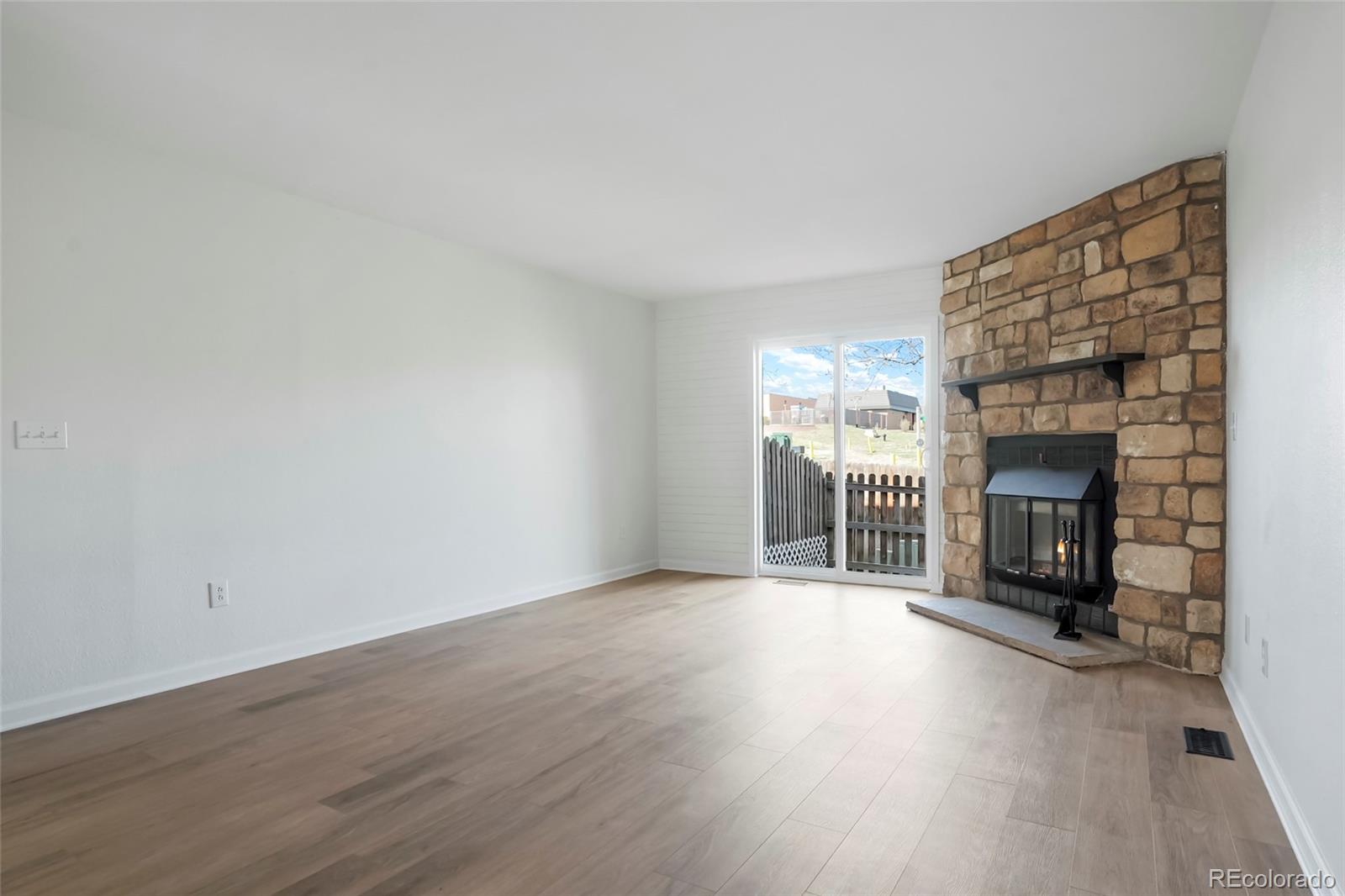 MLS Image #4 for 8129 s fillmore circle,centennial, Colorado