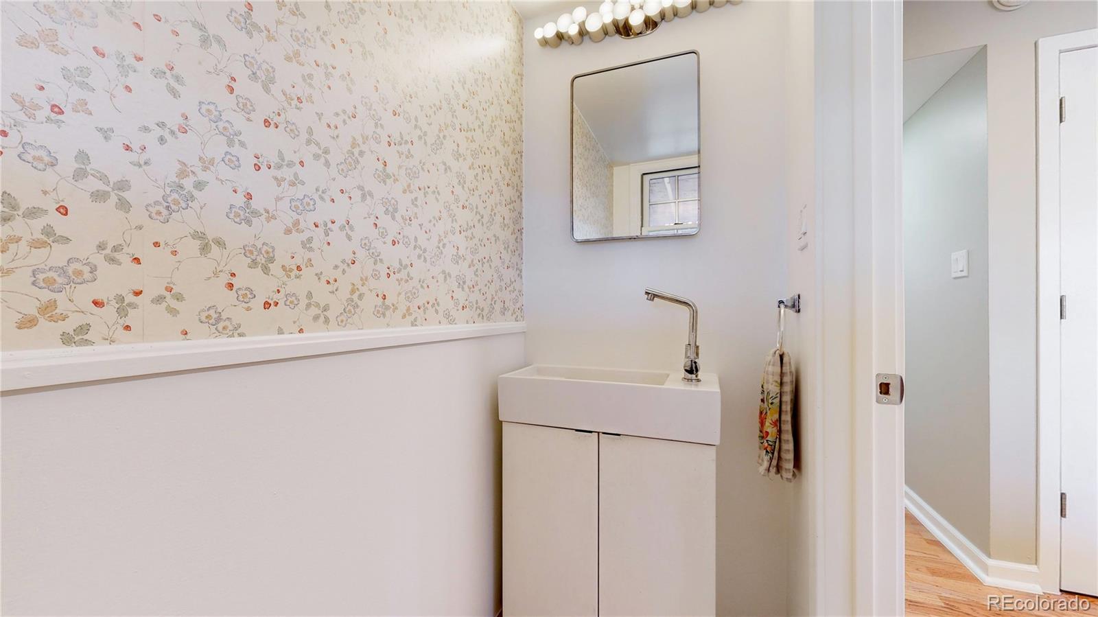 MLS Image #21 for 954 e costilla avenue,centennial, Colorado