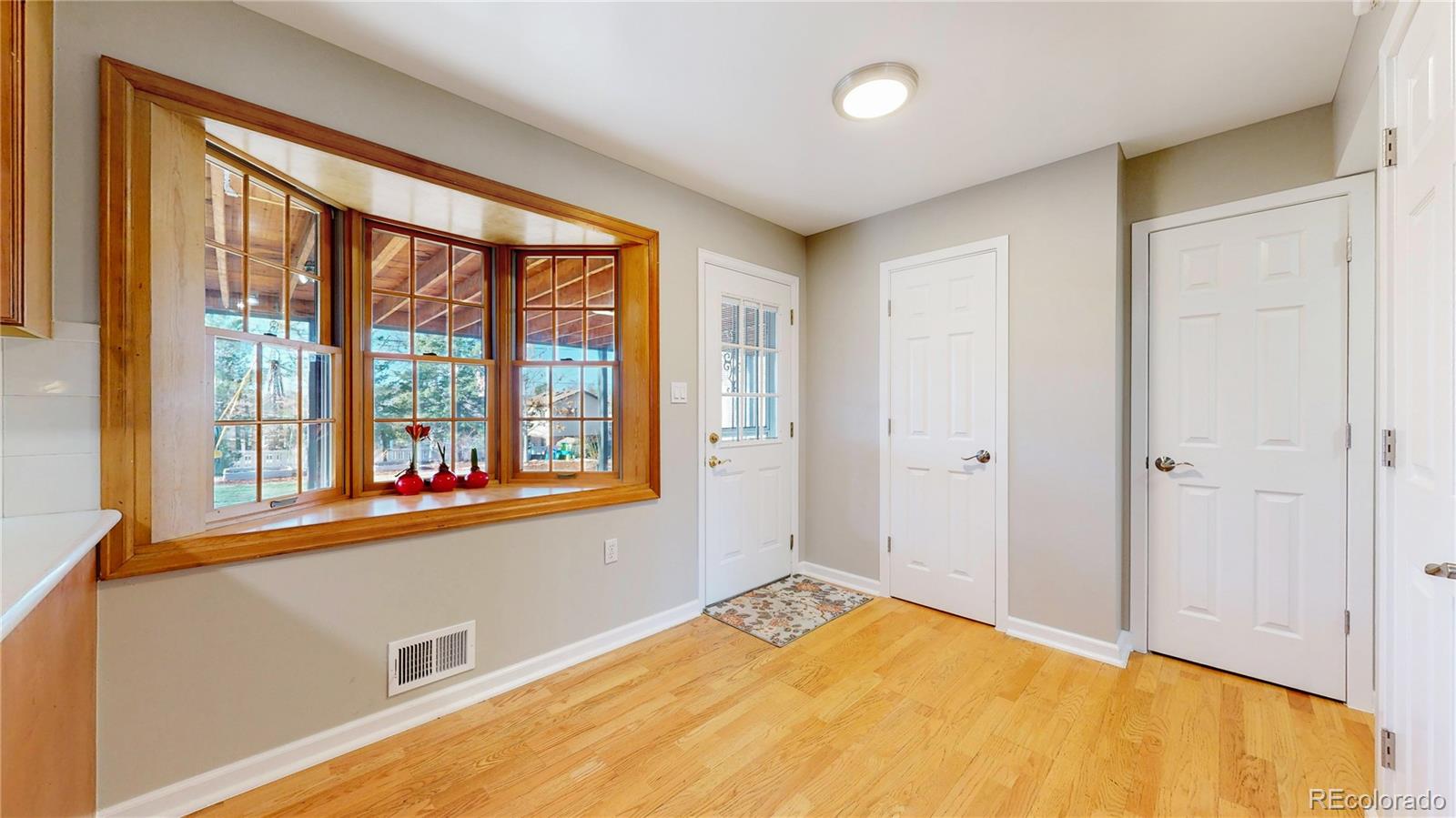 MLS Image #9 for 954 e costilla avenue,centennial, Colorado