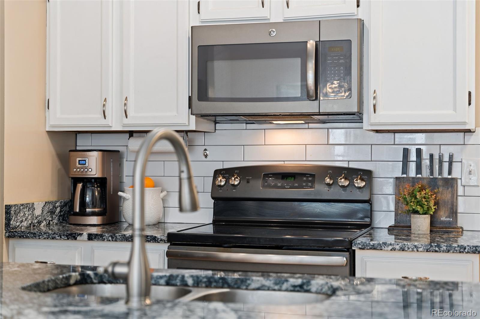 MLS Image #18 for 1948 s balsam street ,lakewood, Colorado