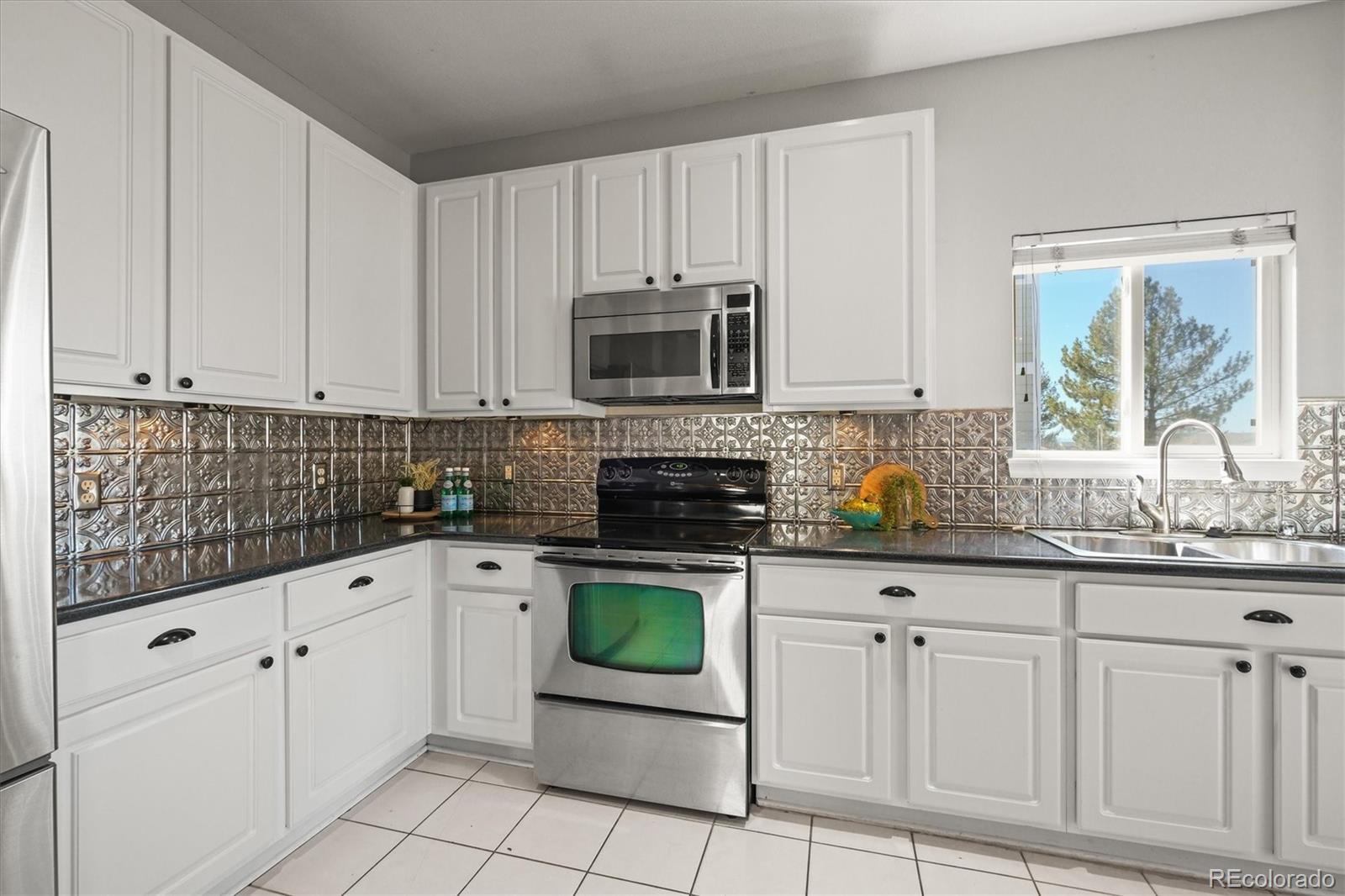 MLS Image #12 for 19302 e 58th place,aurora, Colorado