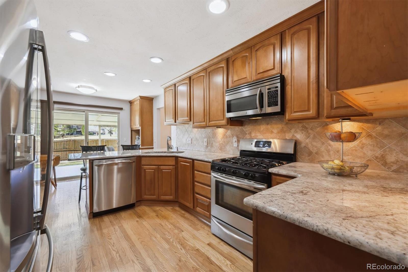 MLS Image #6 for 8403  chase drive,arvada, Colorado