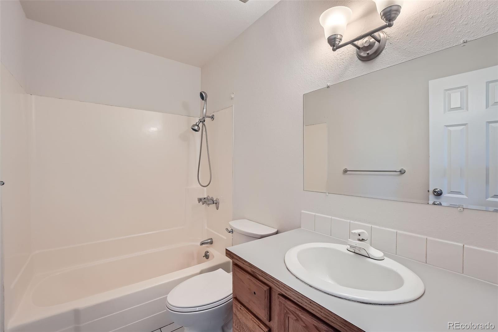 MLS Image #14 for 2231 s vaughn way,aurora, Colorado
